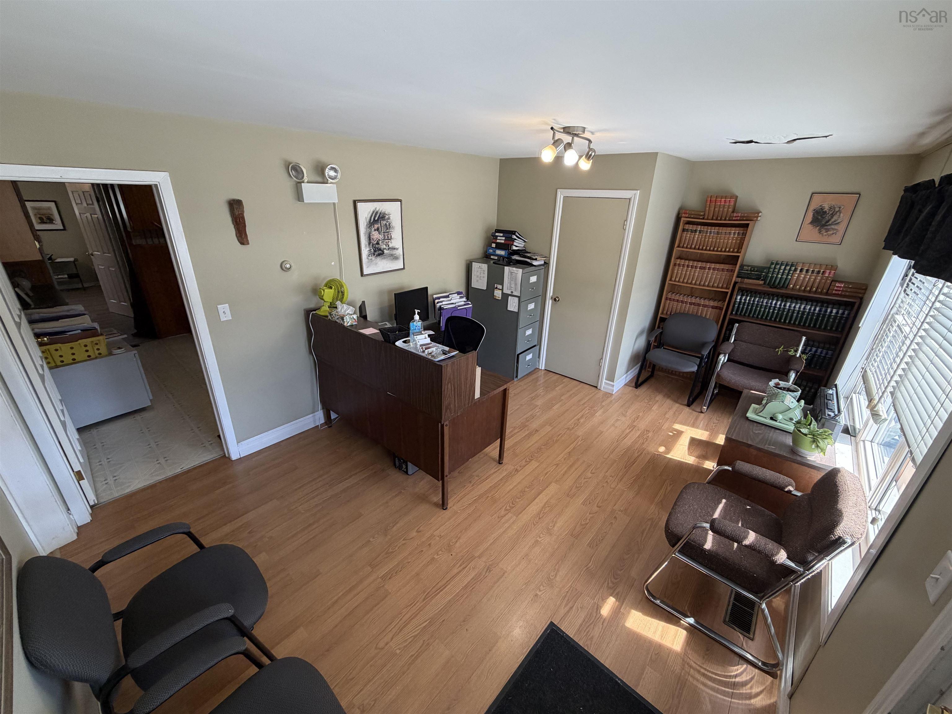 $399,900.00: 736 Highway 2, Elmsdale