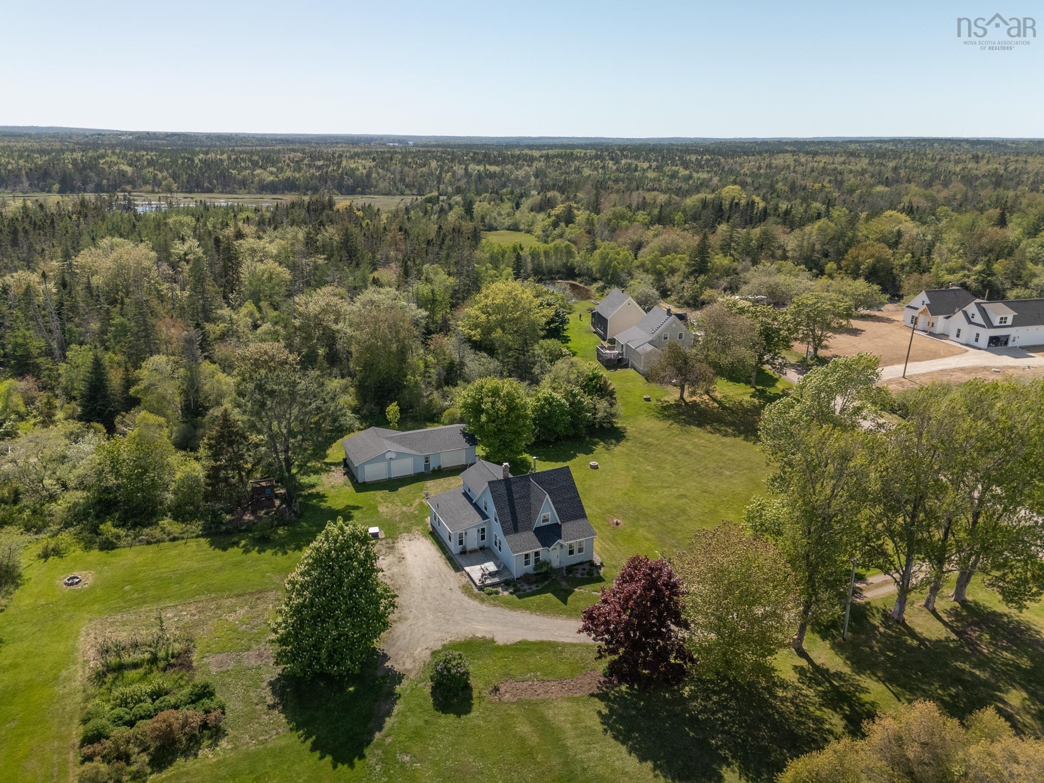 $334,900.00: 41 De La Tete De La Pre, Abrams River