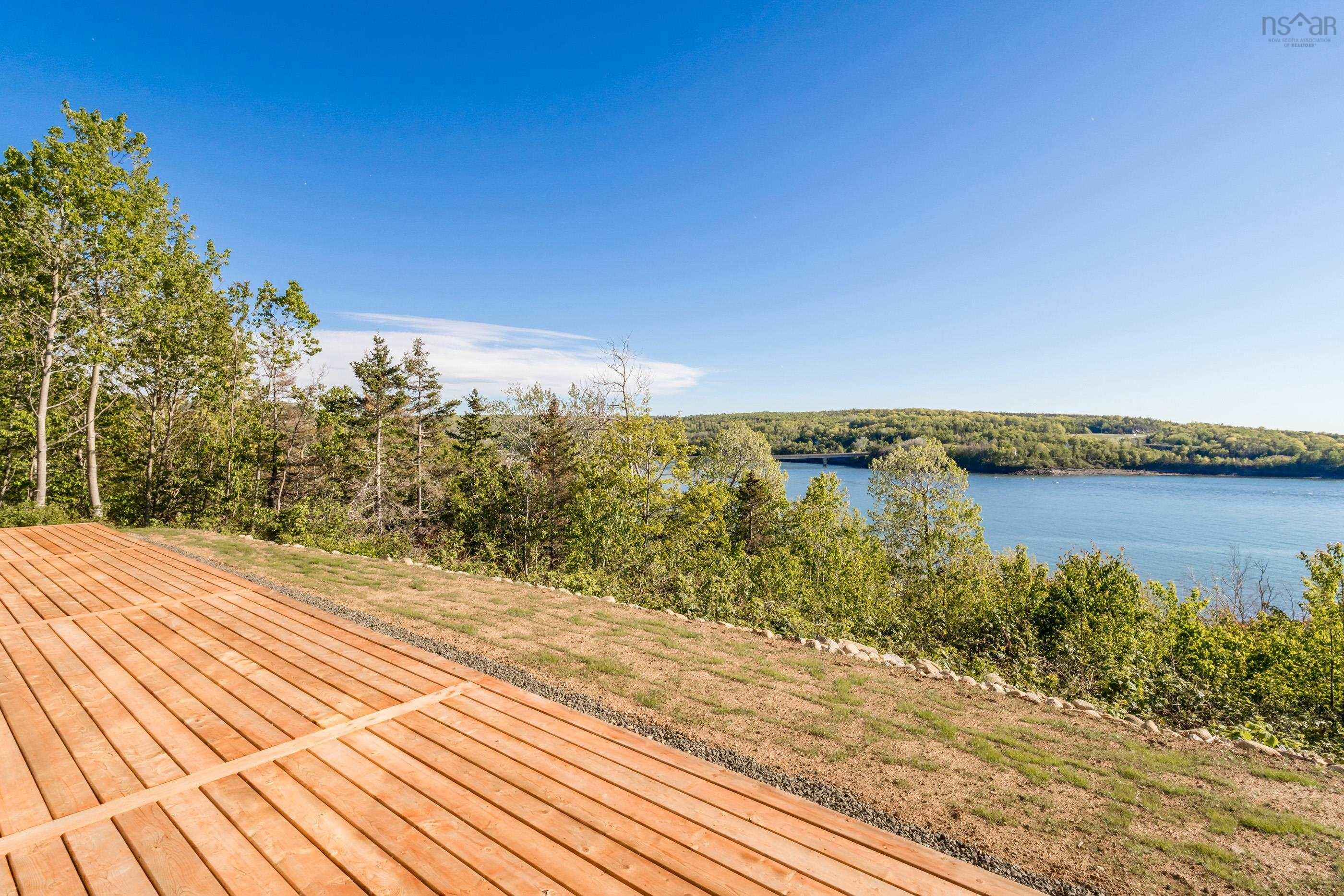 $595,000.00: 41 Colonial Arms Drive, Deep Brook