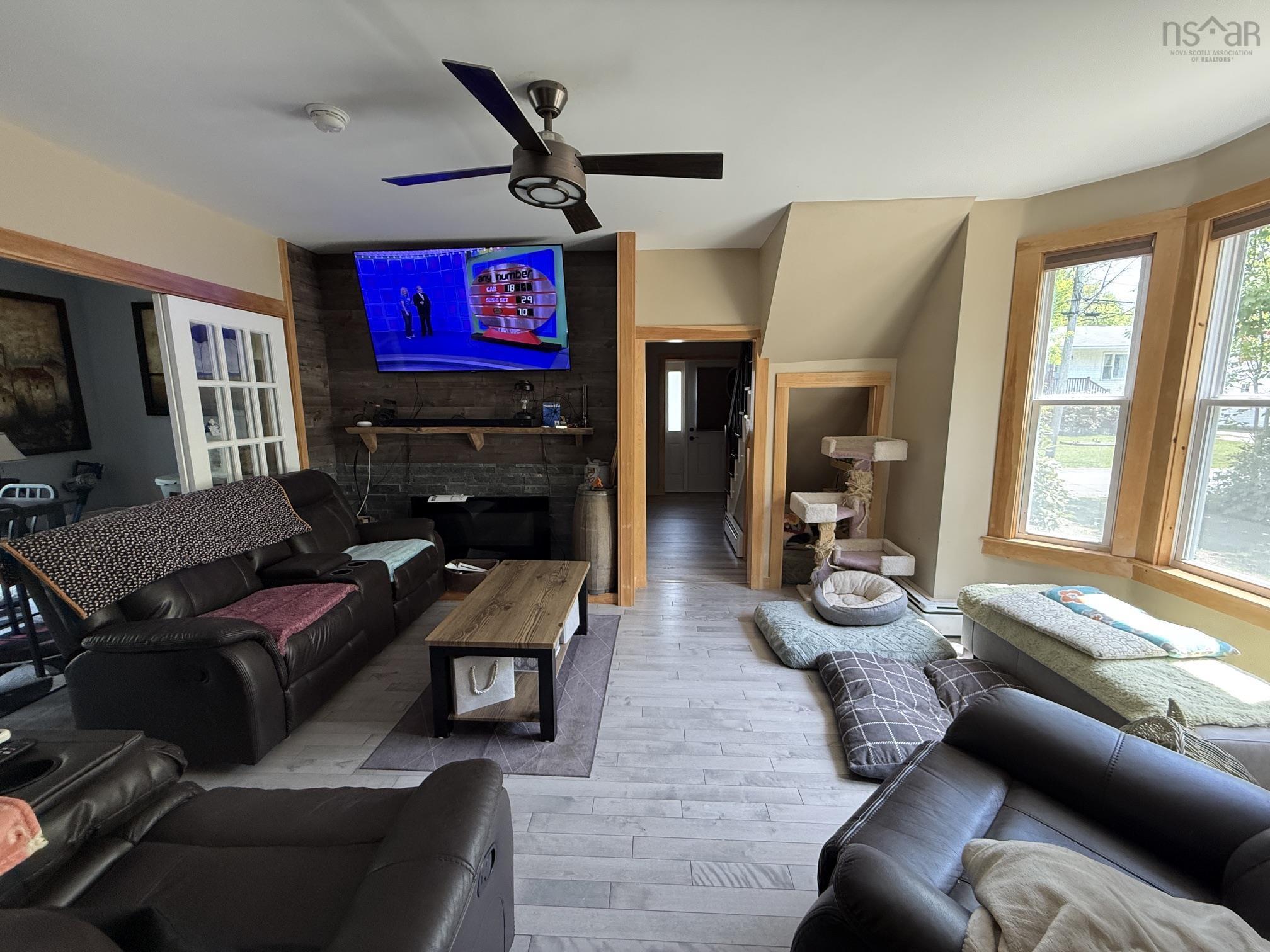 $429,900.00: 22 Forest Street, Milton