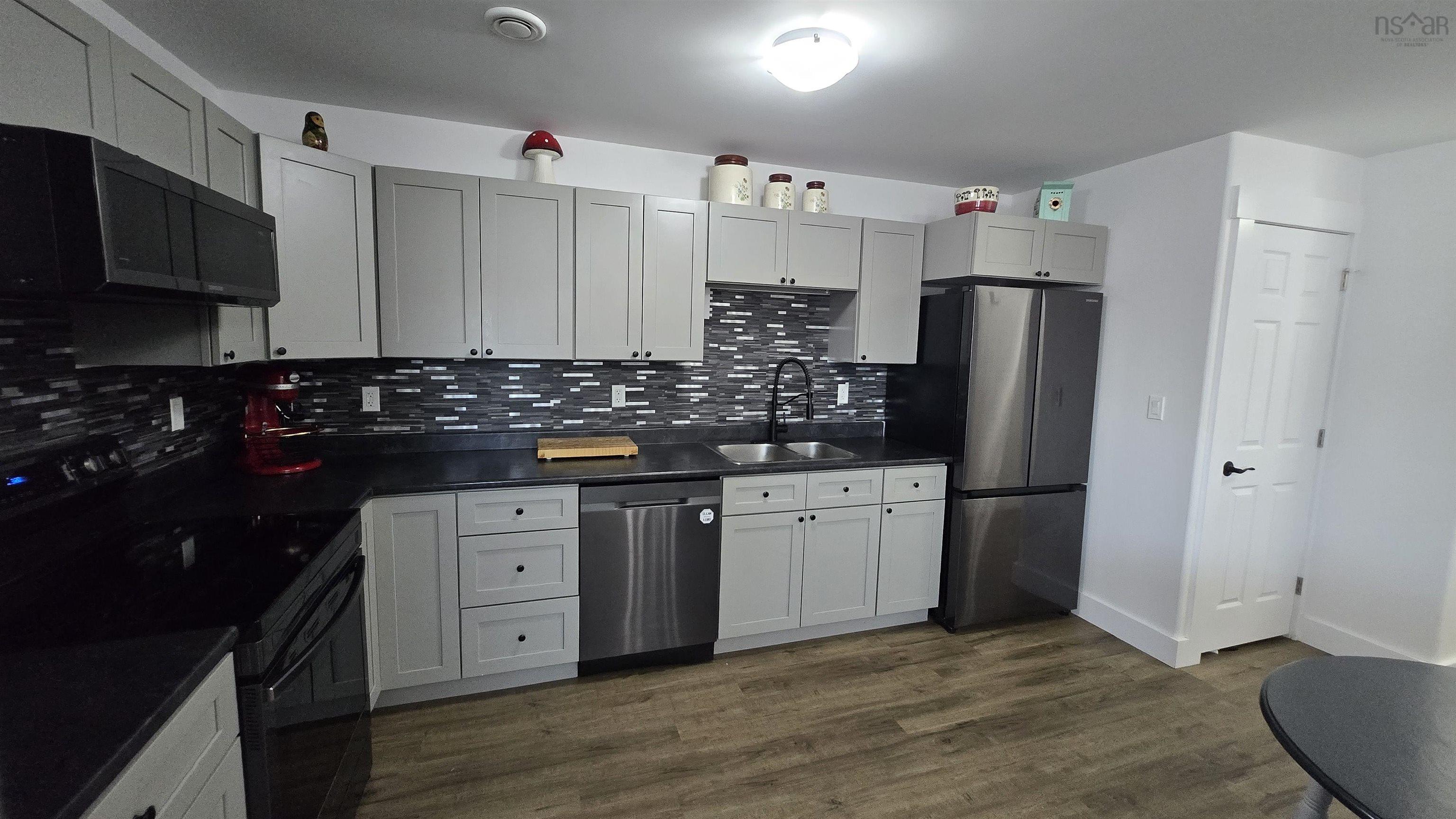 $318,500.00: 333 Nichols Avenue, North Kentville