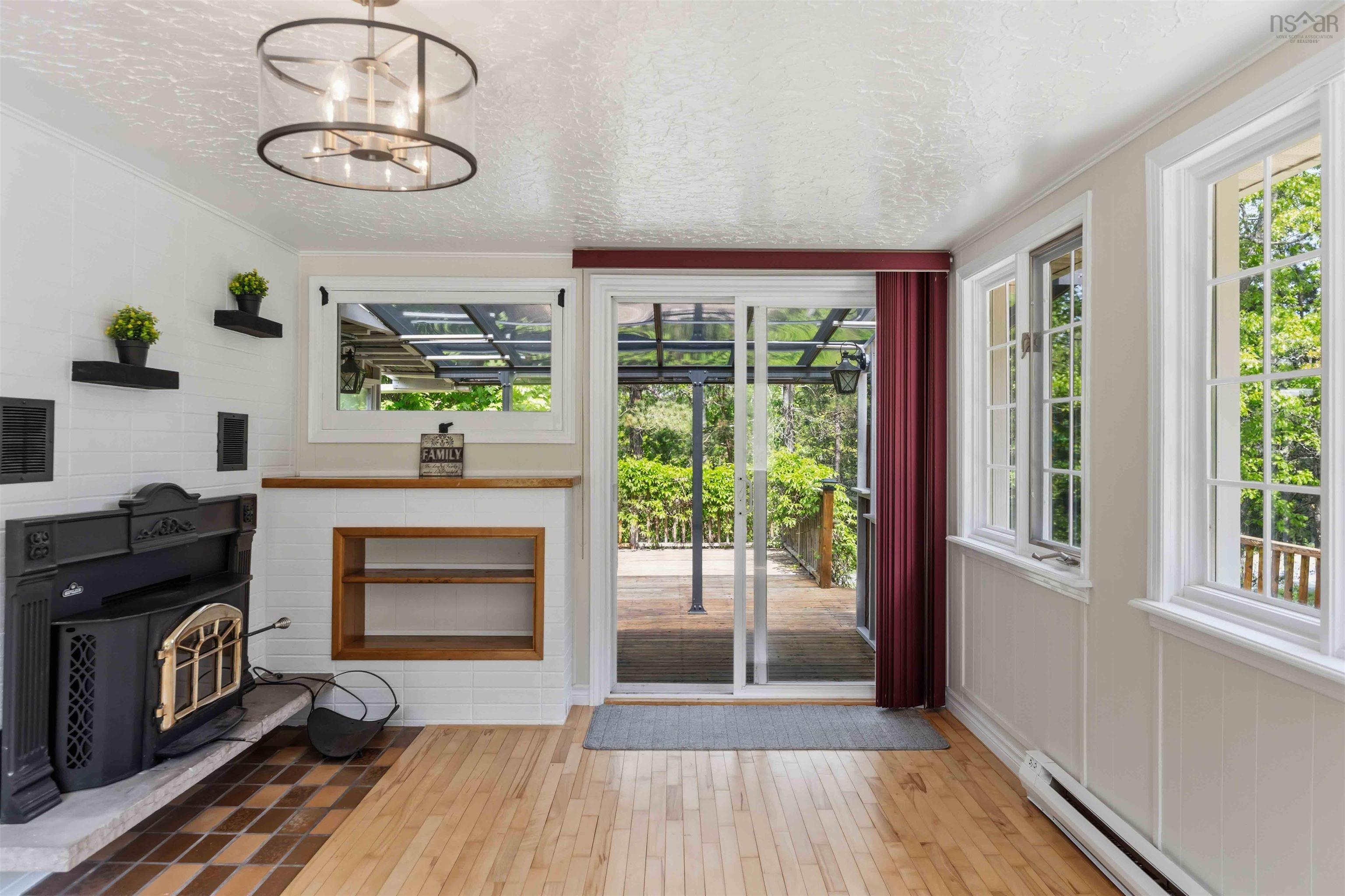 $1,100,000.00: 34 Palmer Lake Drive, Windsor Forks