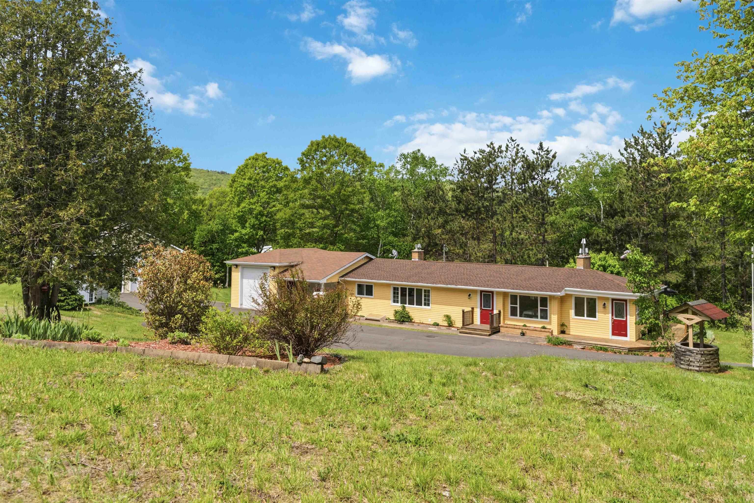 $1,100,000.00: 34 Palmer Lake Drive, Windsor Forks
