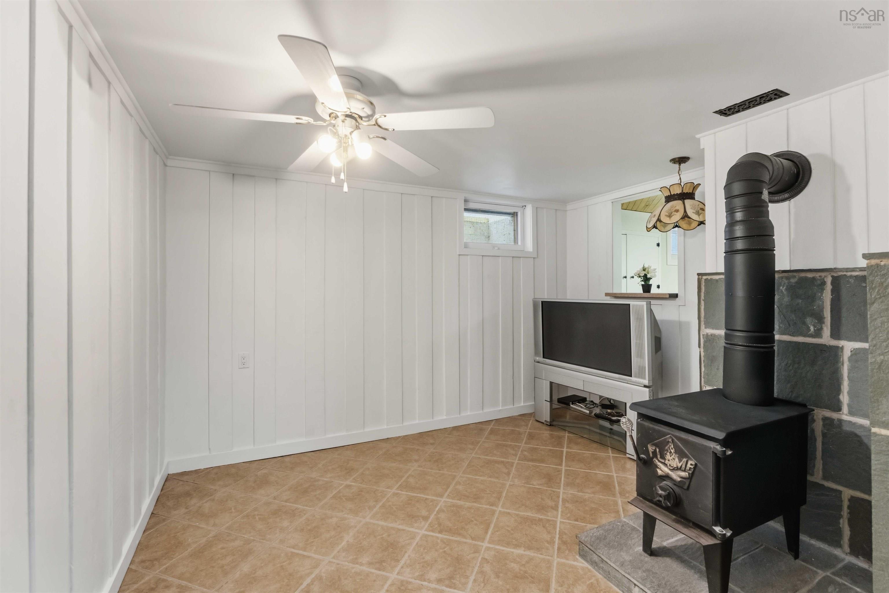 $1,100,000.00: 34 Palmer Lake Drive, Windsor Forks