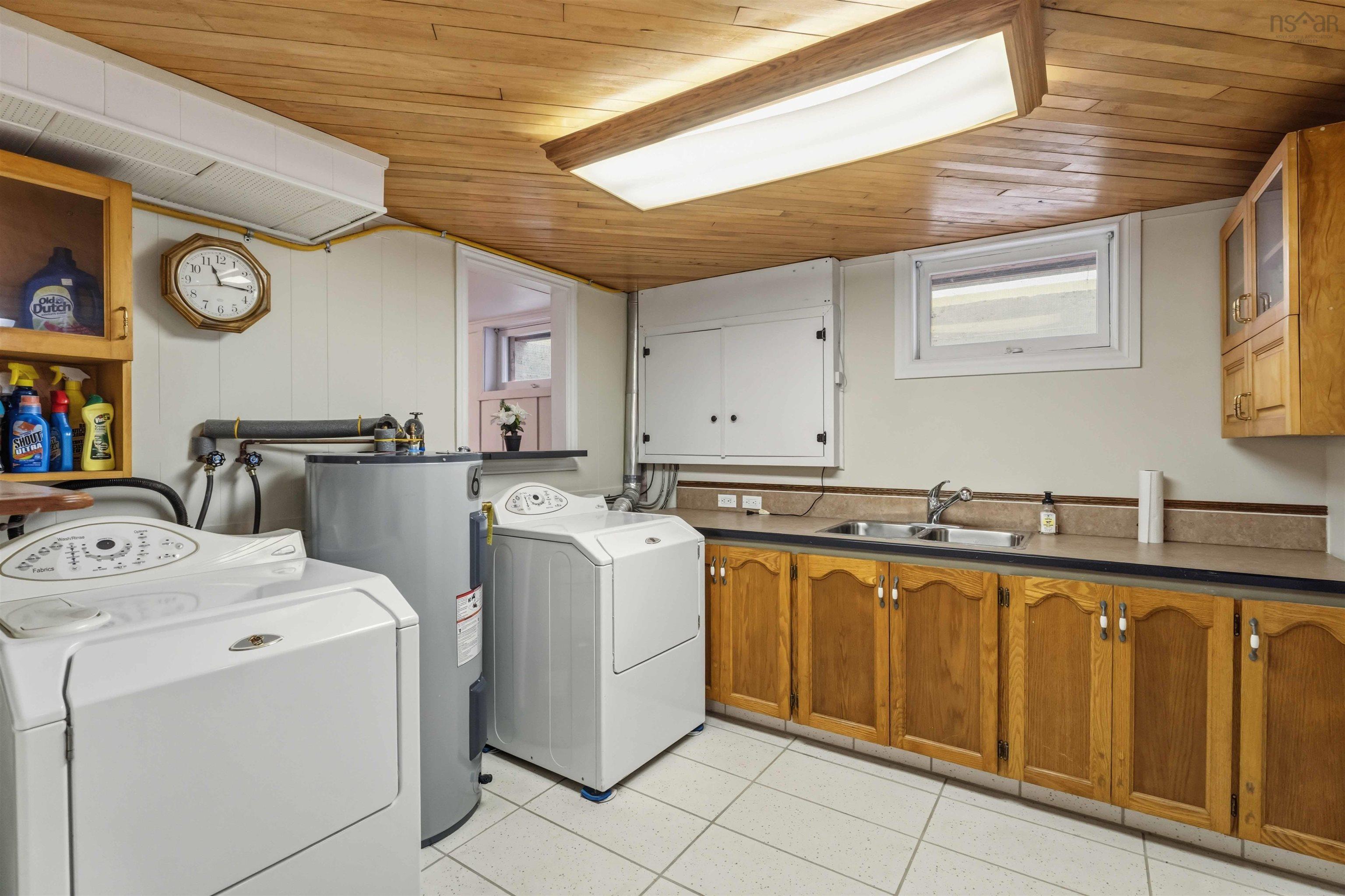 $1,100,000.00: 34 Palmer Lake Drive, Windsor Forks