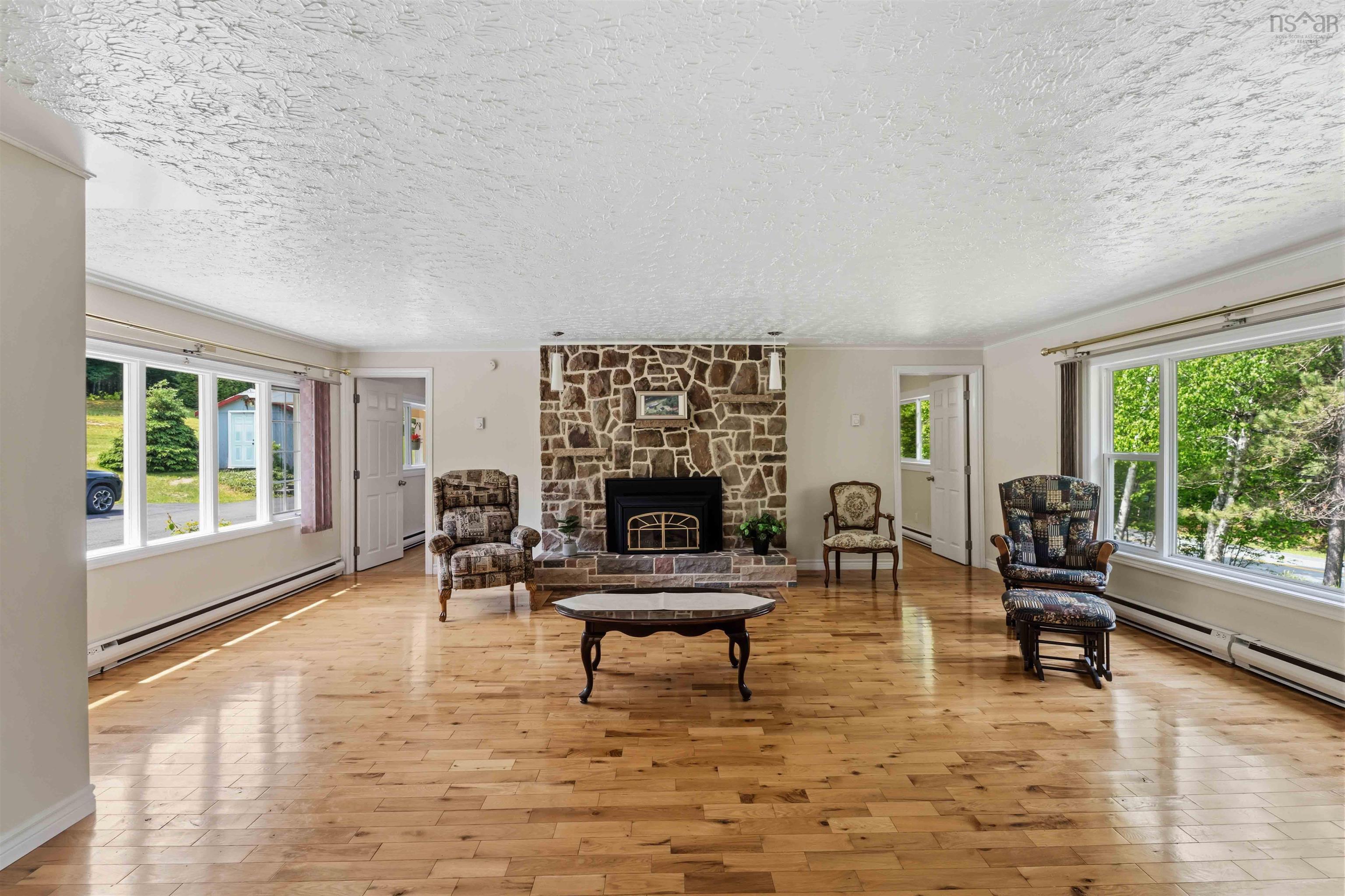 $1,100,000.00: 34 Palmer Lake Drive, Windsor Forks