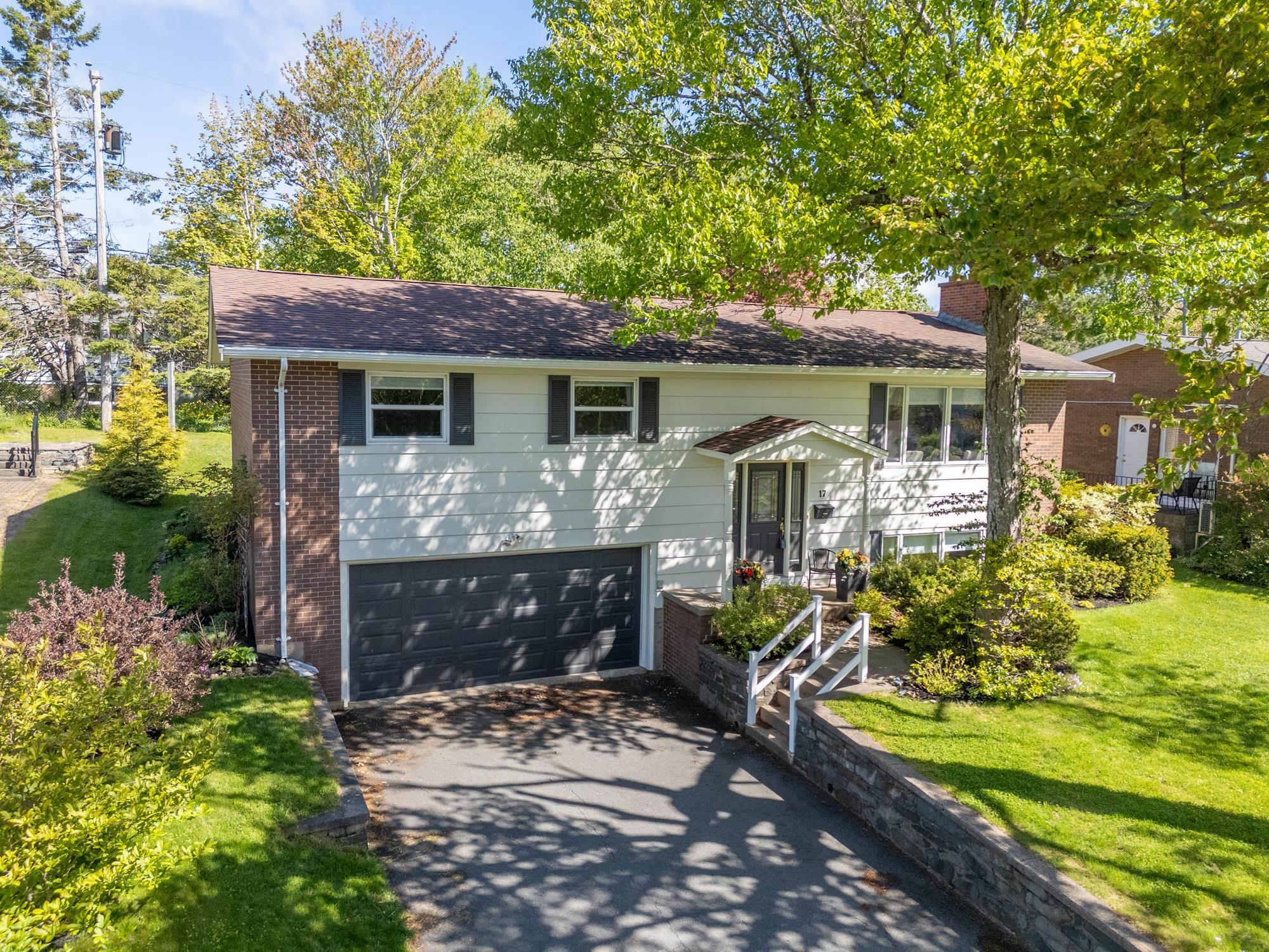 17 Hillwood Crescent, Clayton Park, NS (MLS® 202613699)