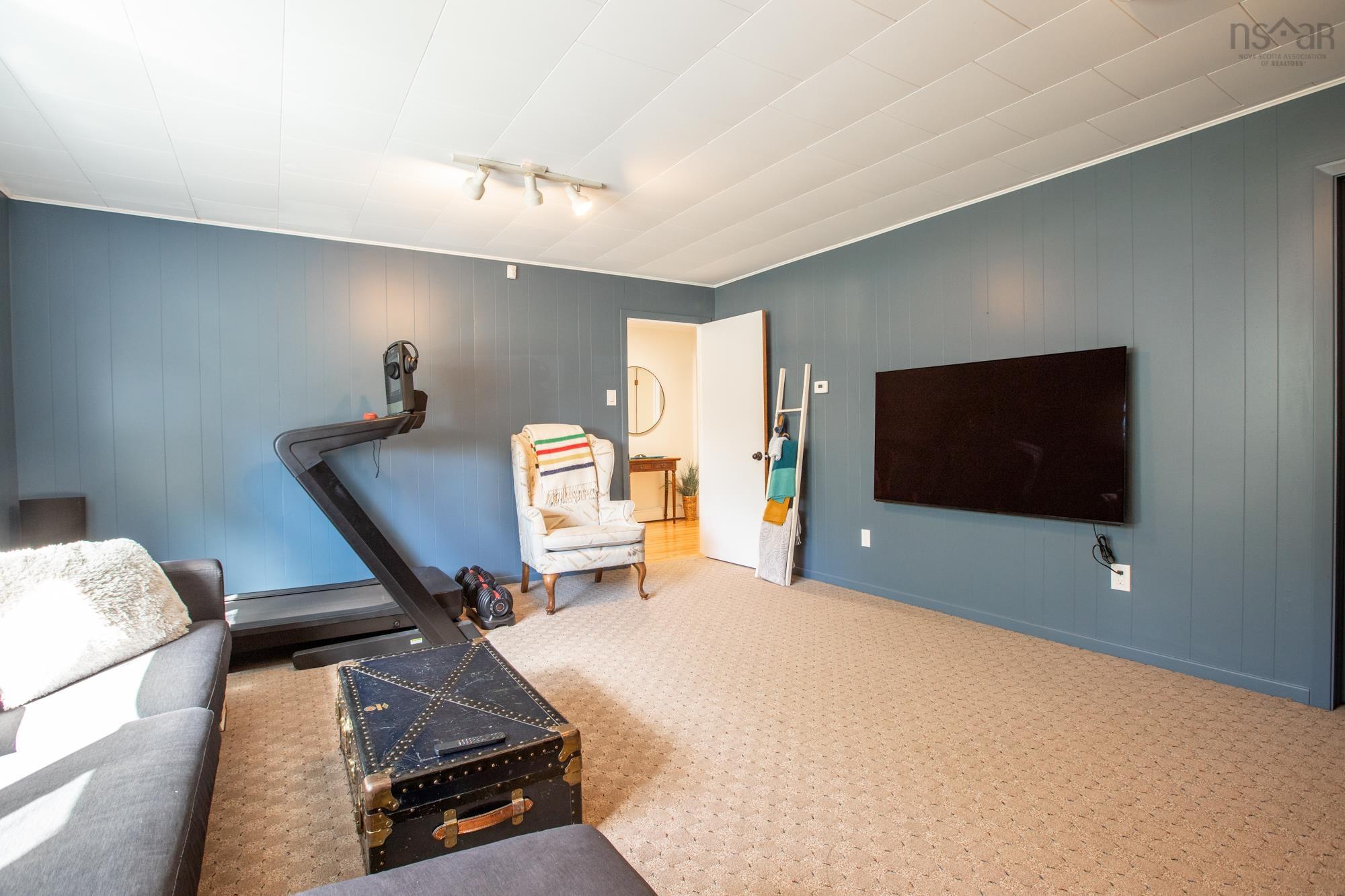 17 Hillwood Crescent, Clayton Park, NS (MLS 202613699)