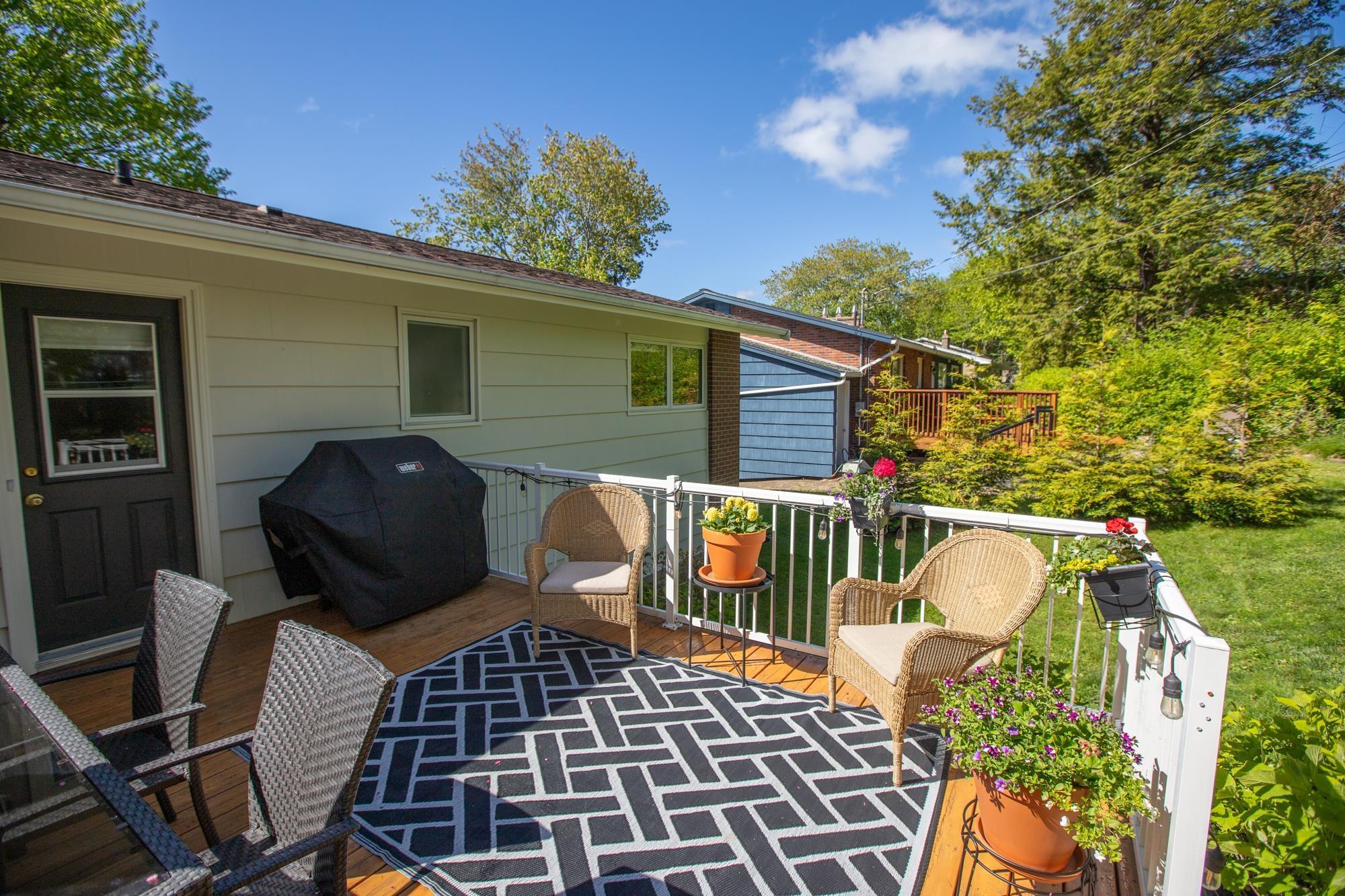 17 Hillwood Crescent, Clayton Park, NS (MLS 202613699)