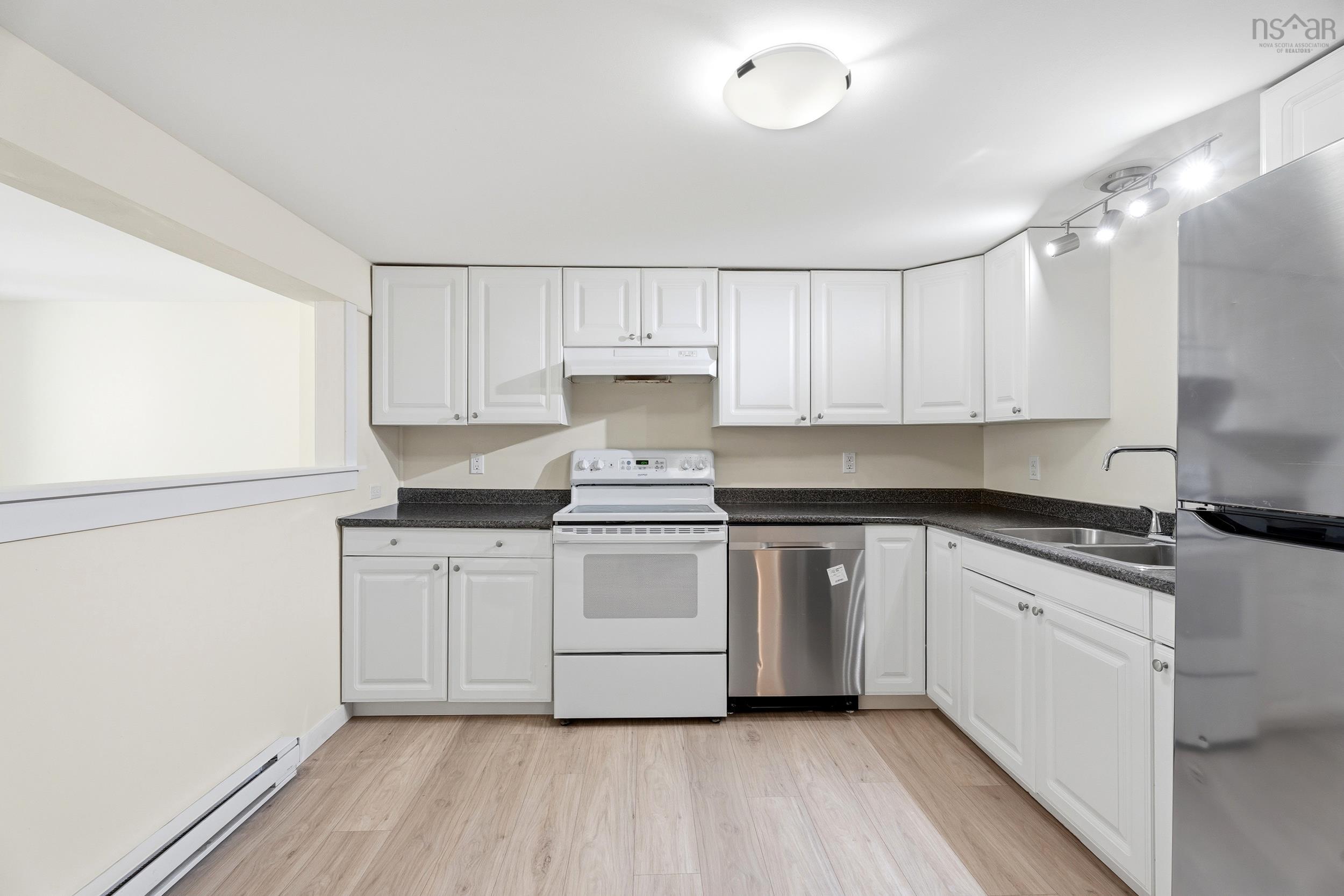 $475,000.00: 127 Crescent Drive, New Minas