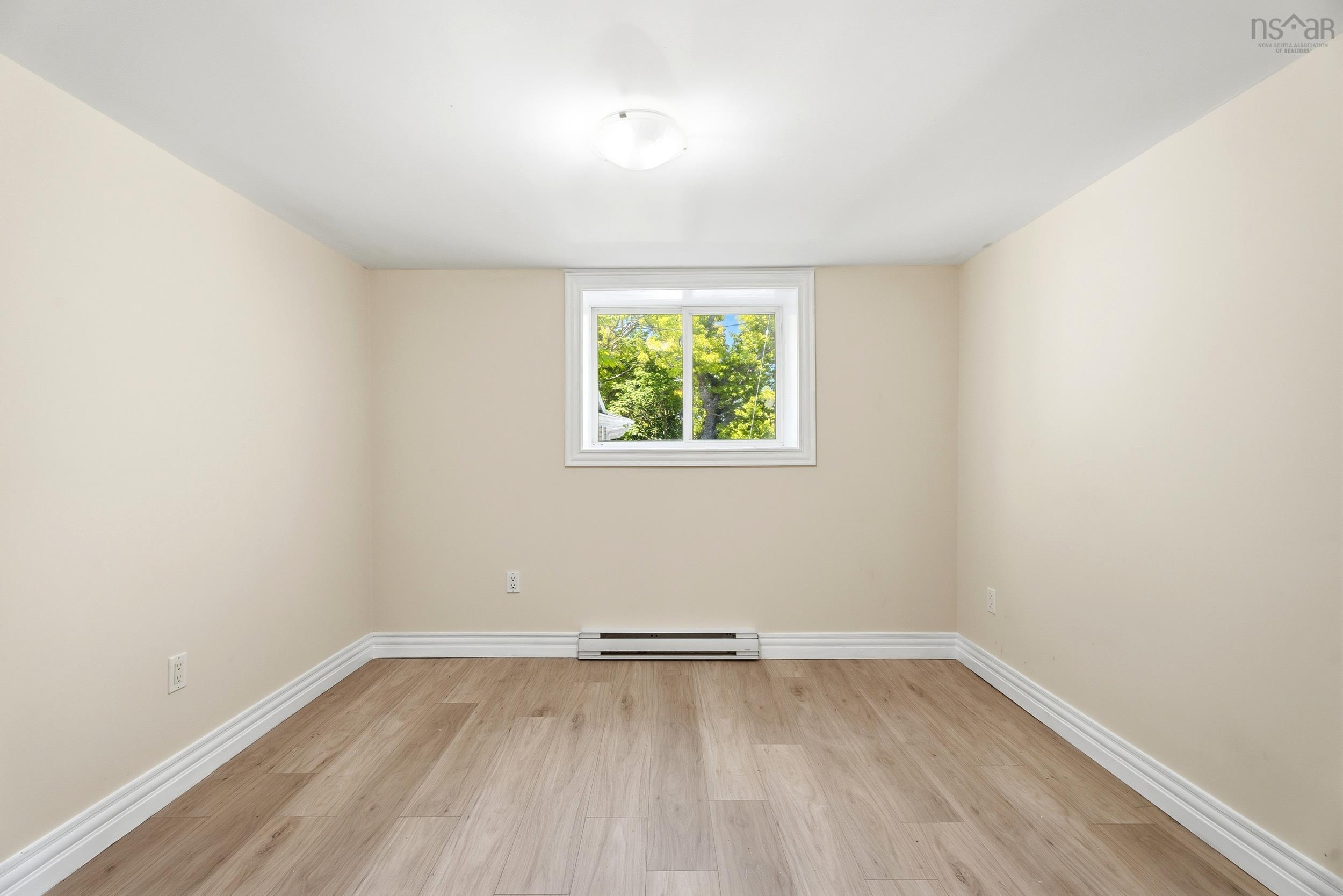 $475,000.00: 127 Crescent Drive, New Minas