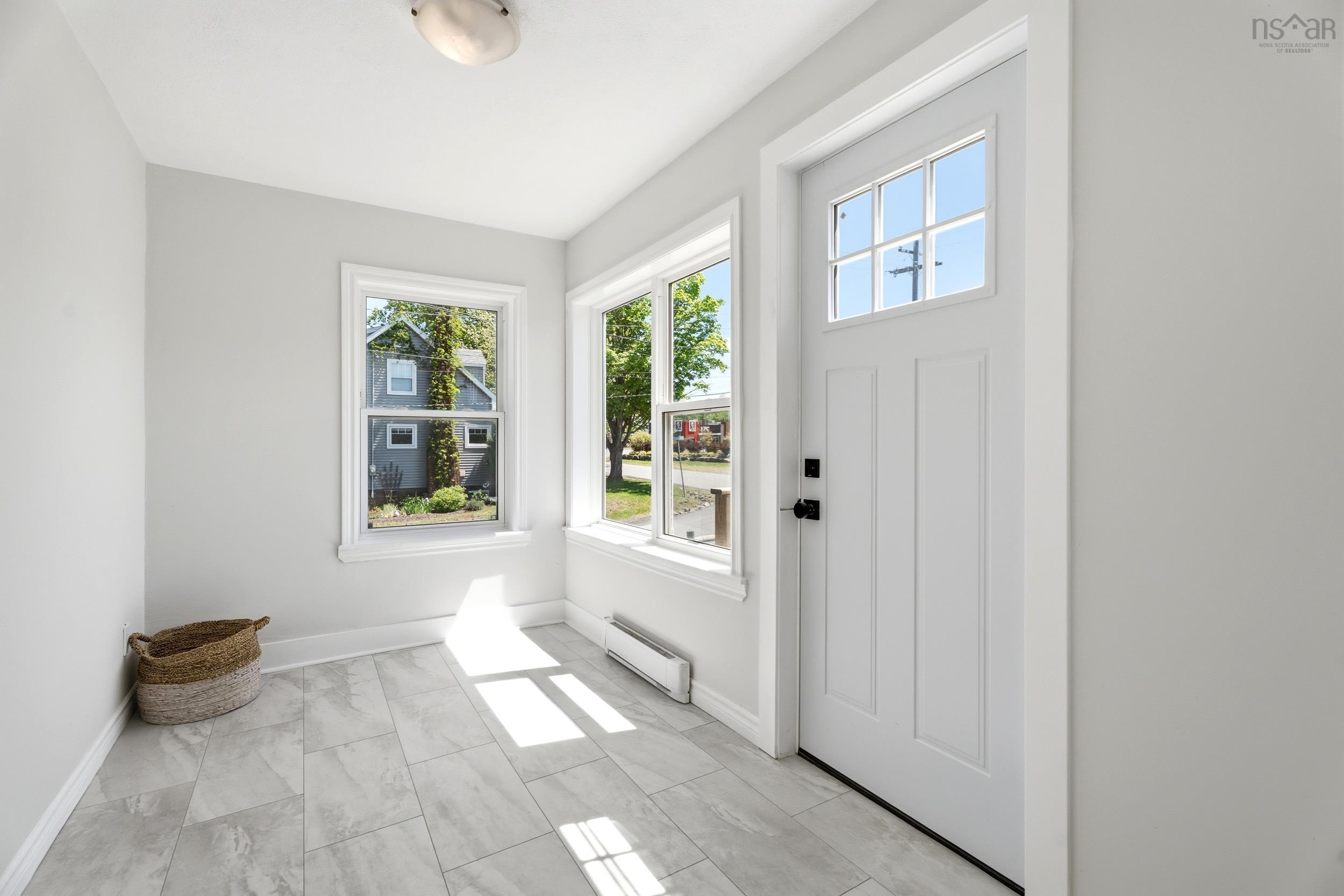 $475,000.00: 127 Crescent Drive, New Minas