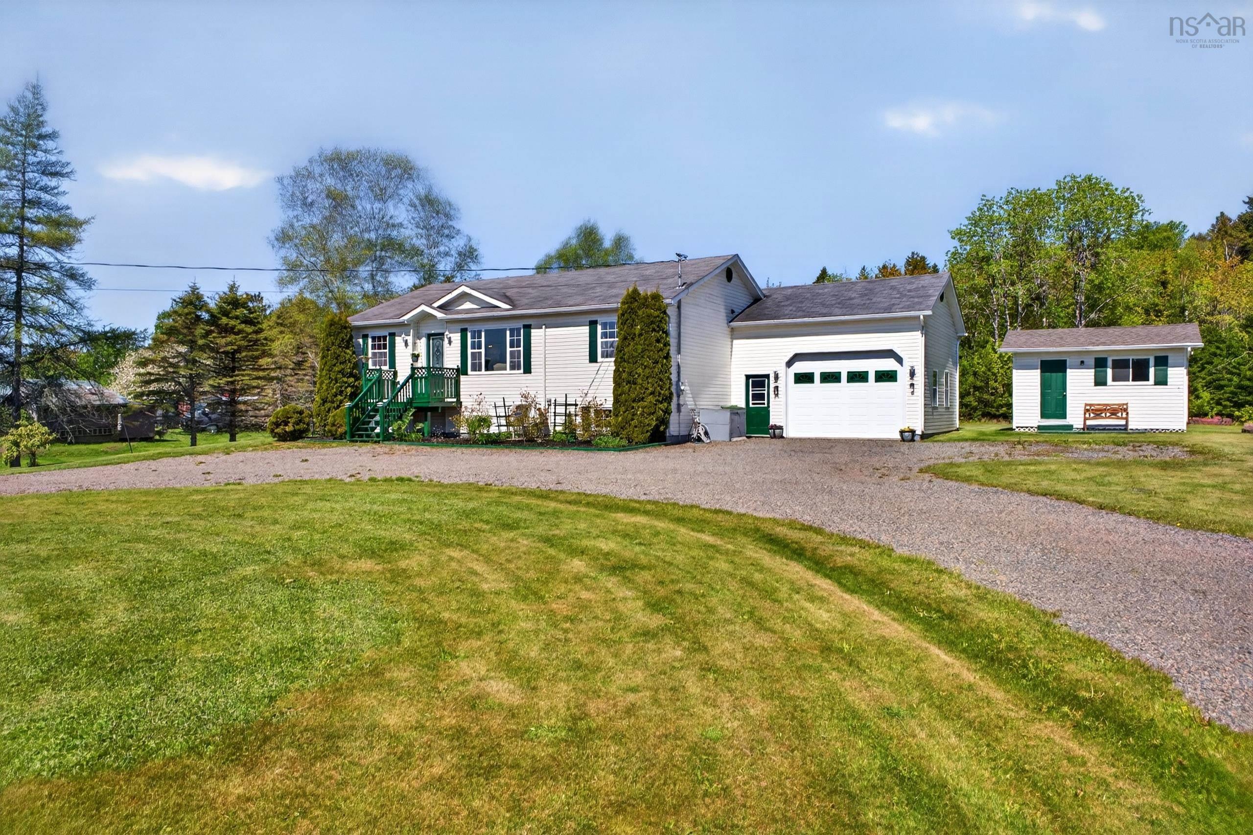 $364,500.00: 315 HIGHWAY 242, Joggins
