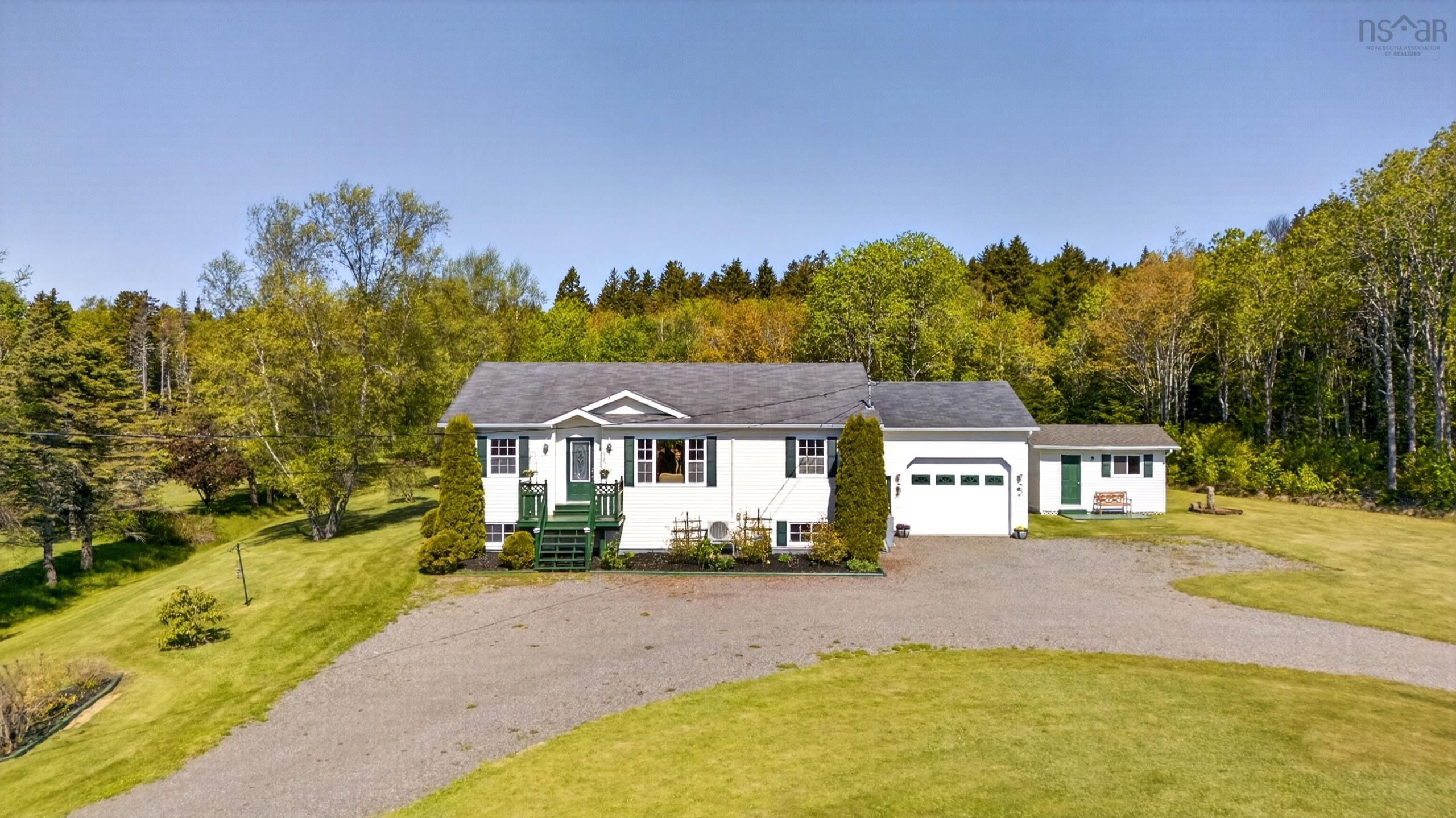 $364,500.00: 315 HIGHWAY 242, Joggins