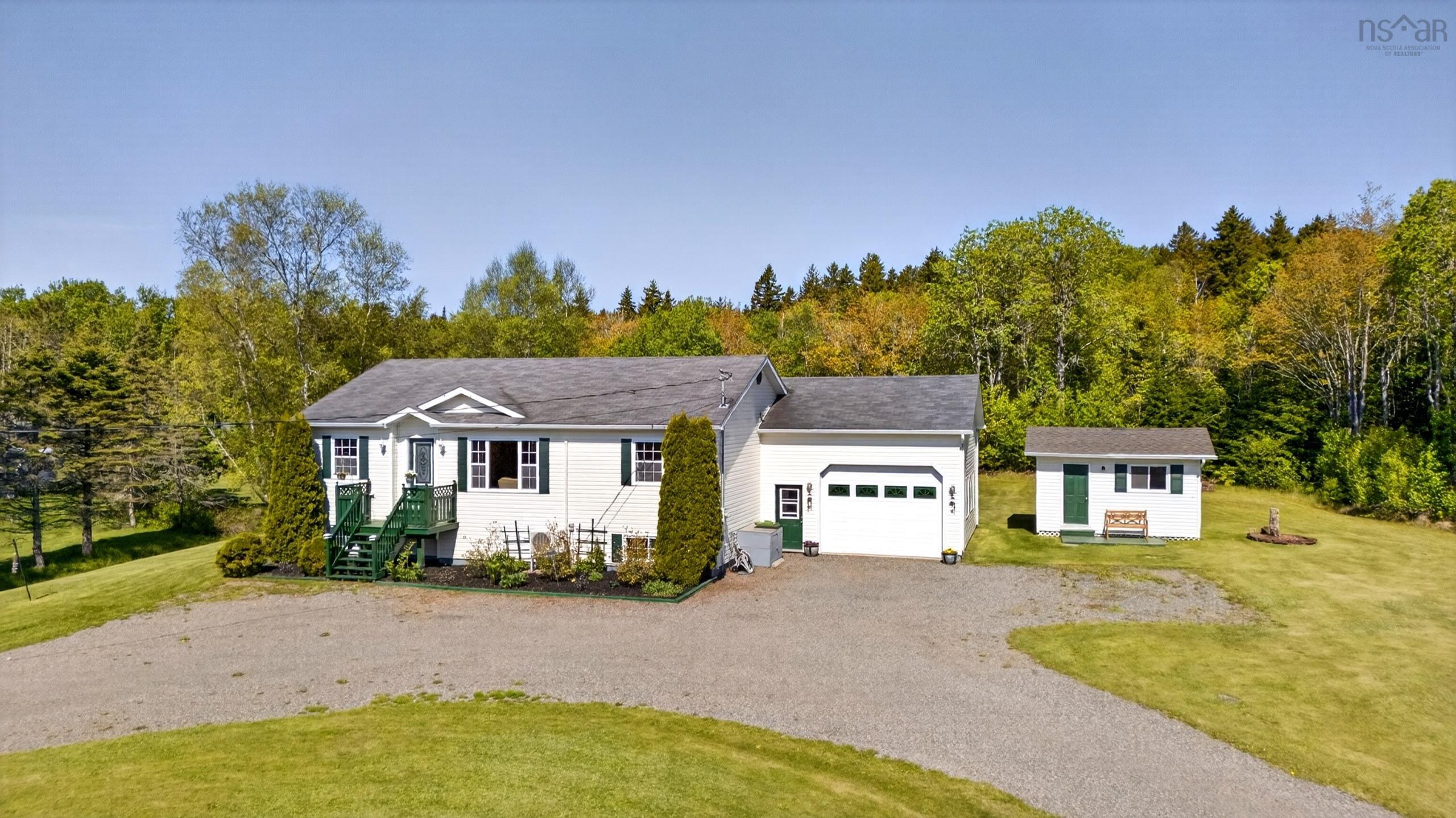 $364,500.00: 315 HIGHWAY 242, Joggins