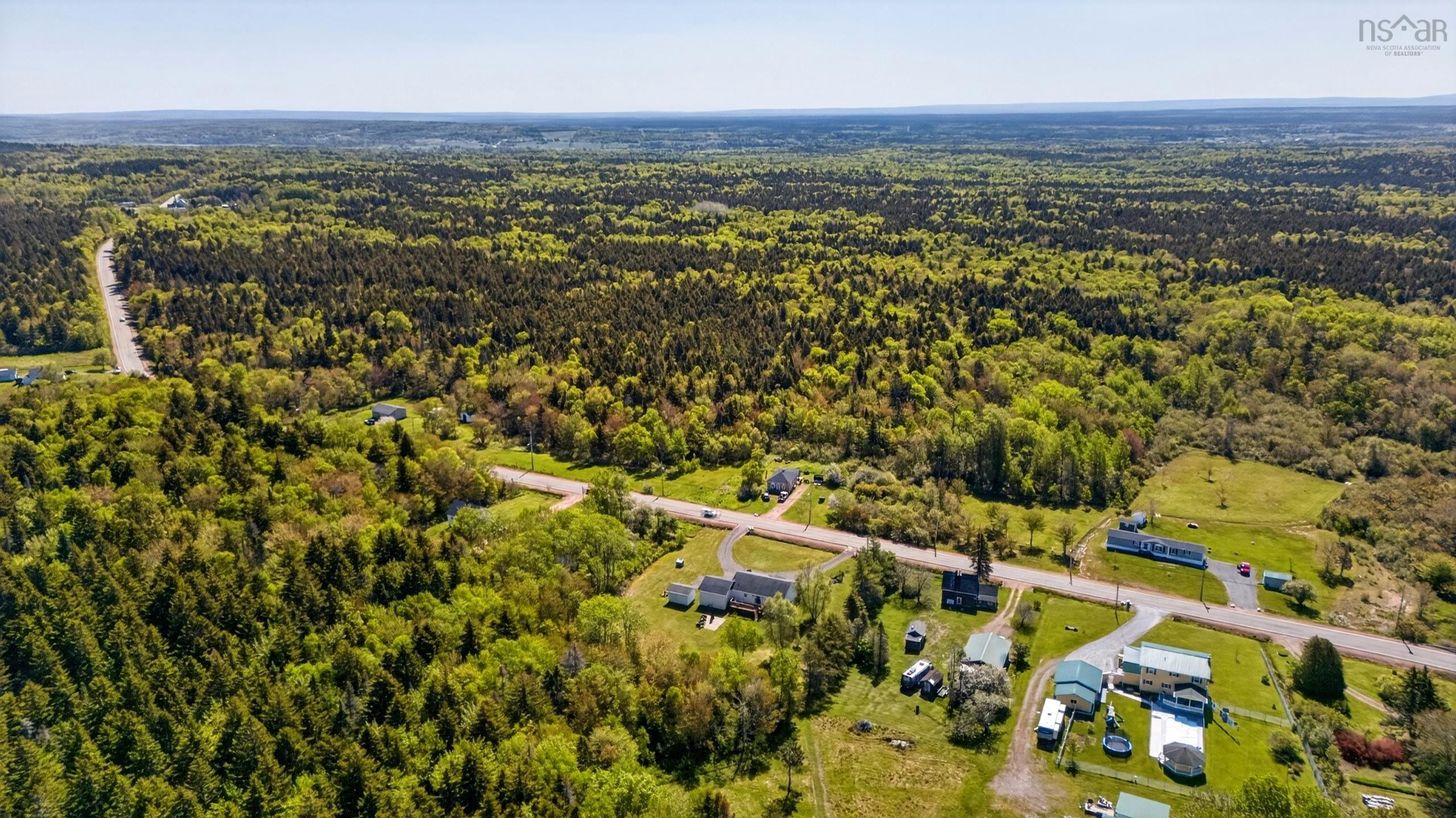 $364,500.00: 315 HIGHWAY 242, Joggins