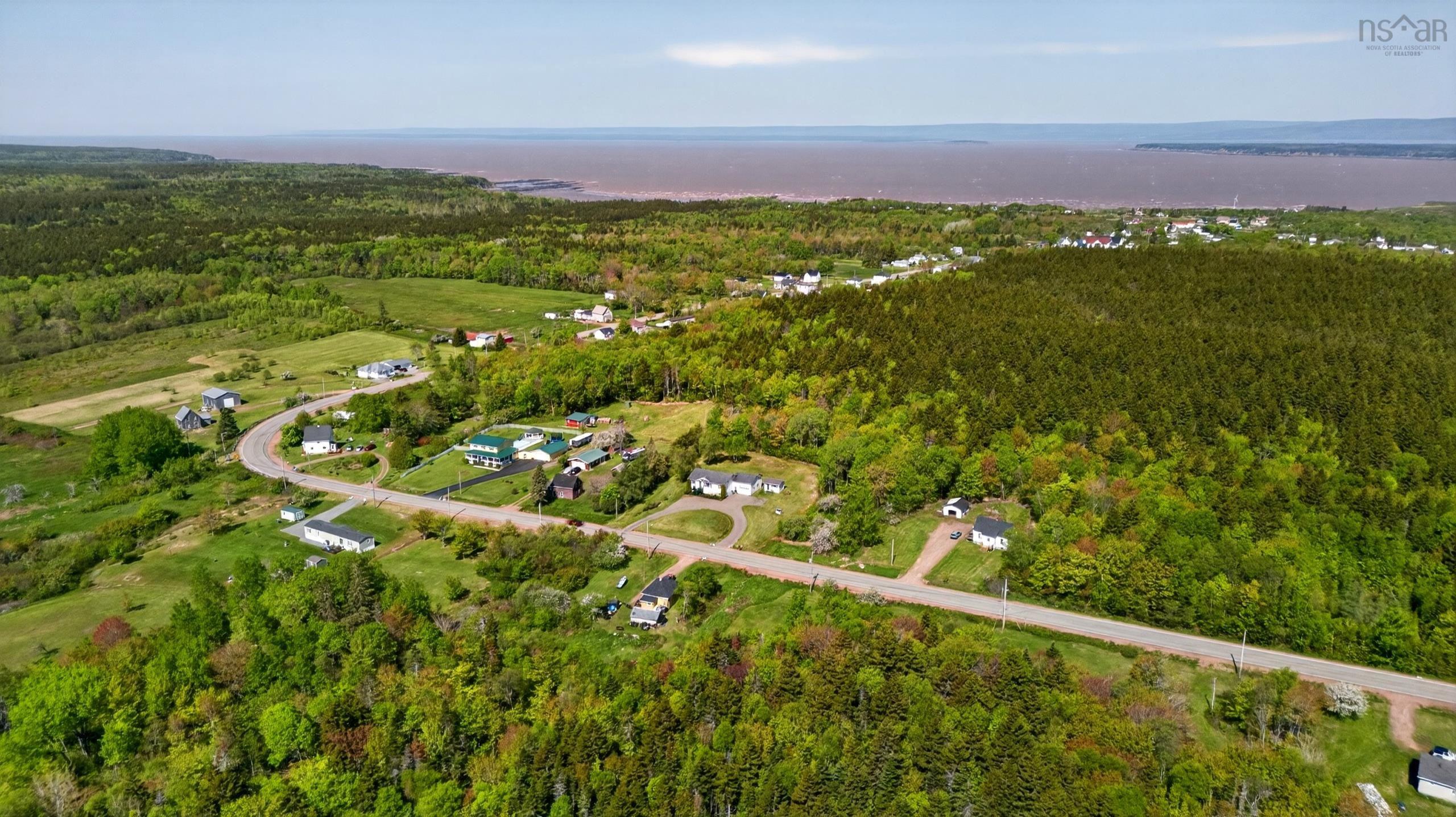 $364,500.00: 315 HIGHWAY 242, Joggins