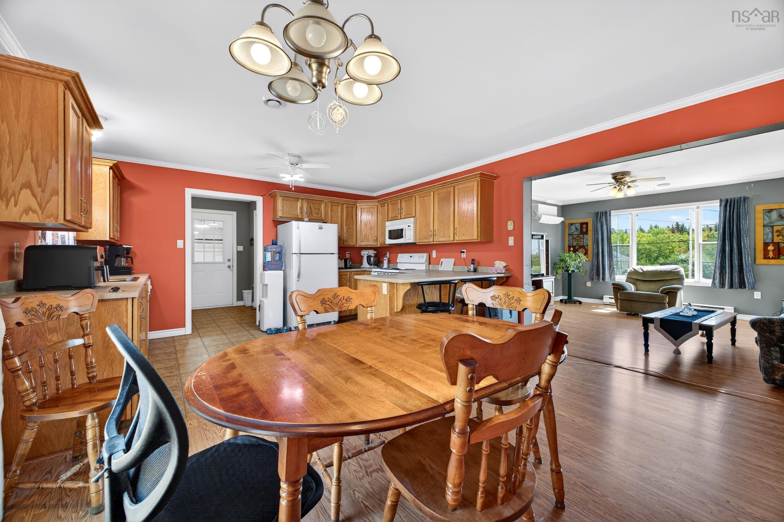 $364,500.00: 315 HIGHWAY 242, Joggins