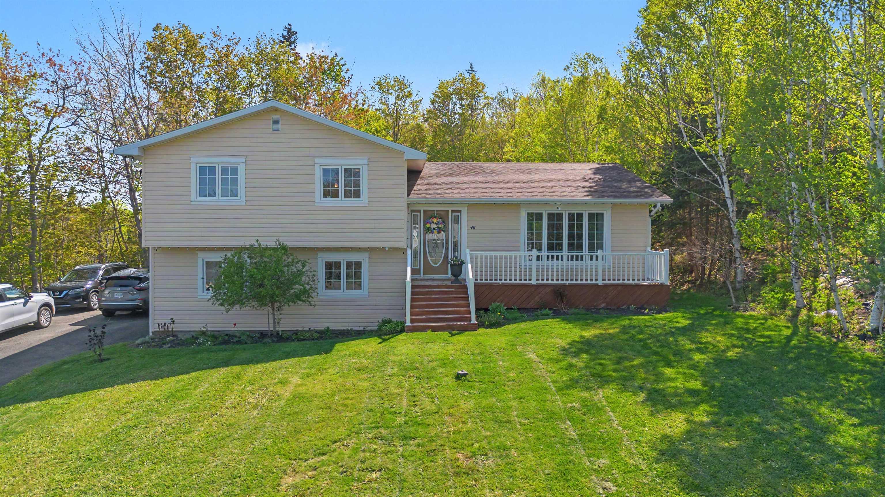 $499,999.00: 48 Waterville Drive, Howie Centre