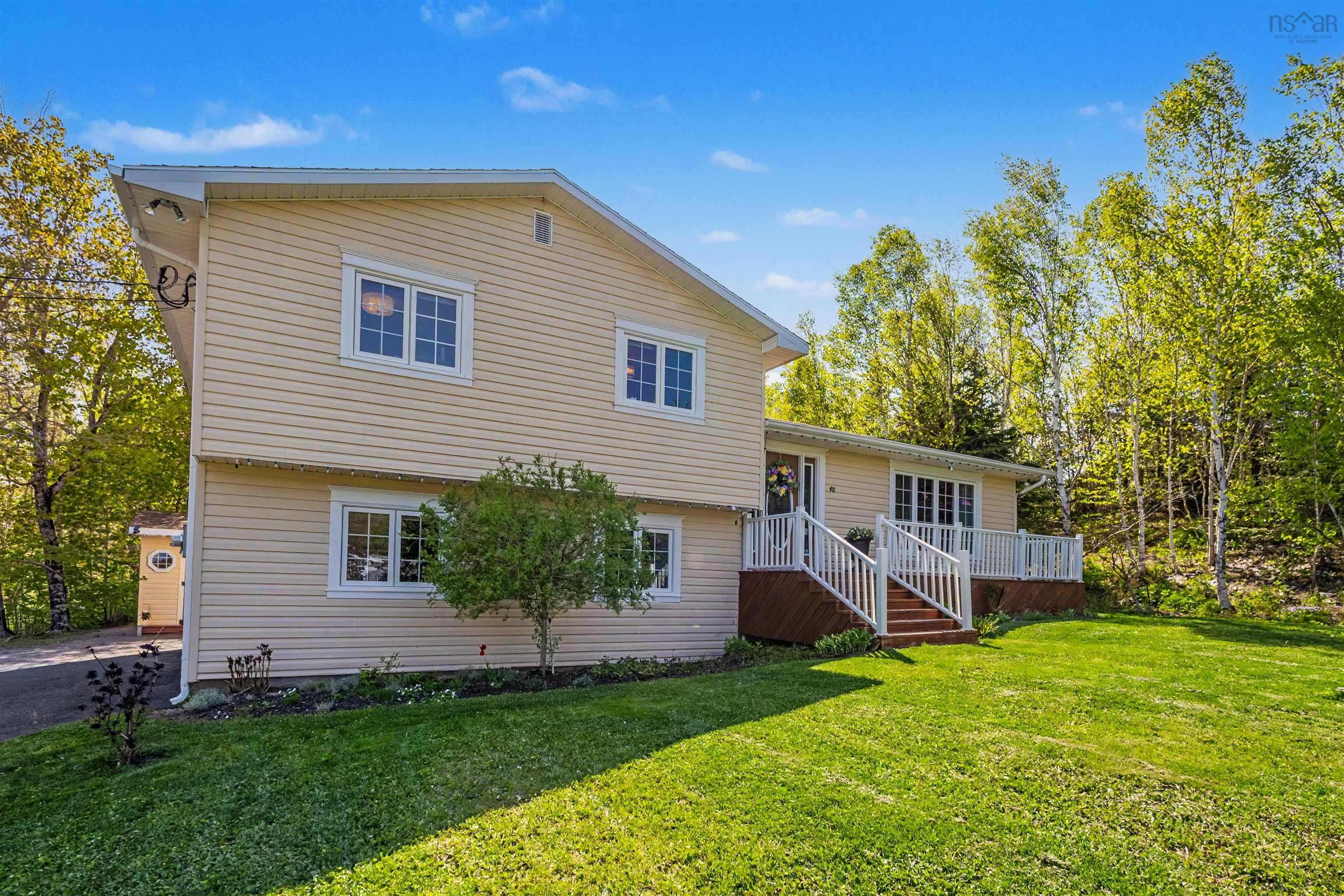 $499,999.00: 48 Waterville Drive, Howie Centre