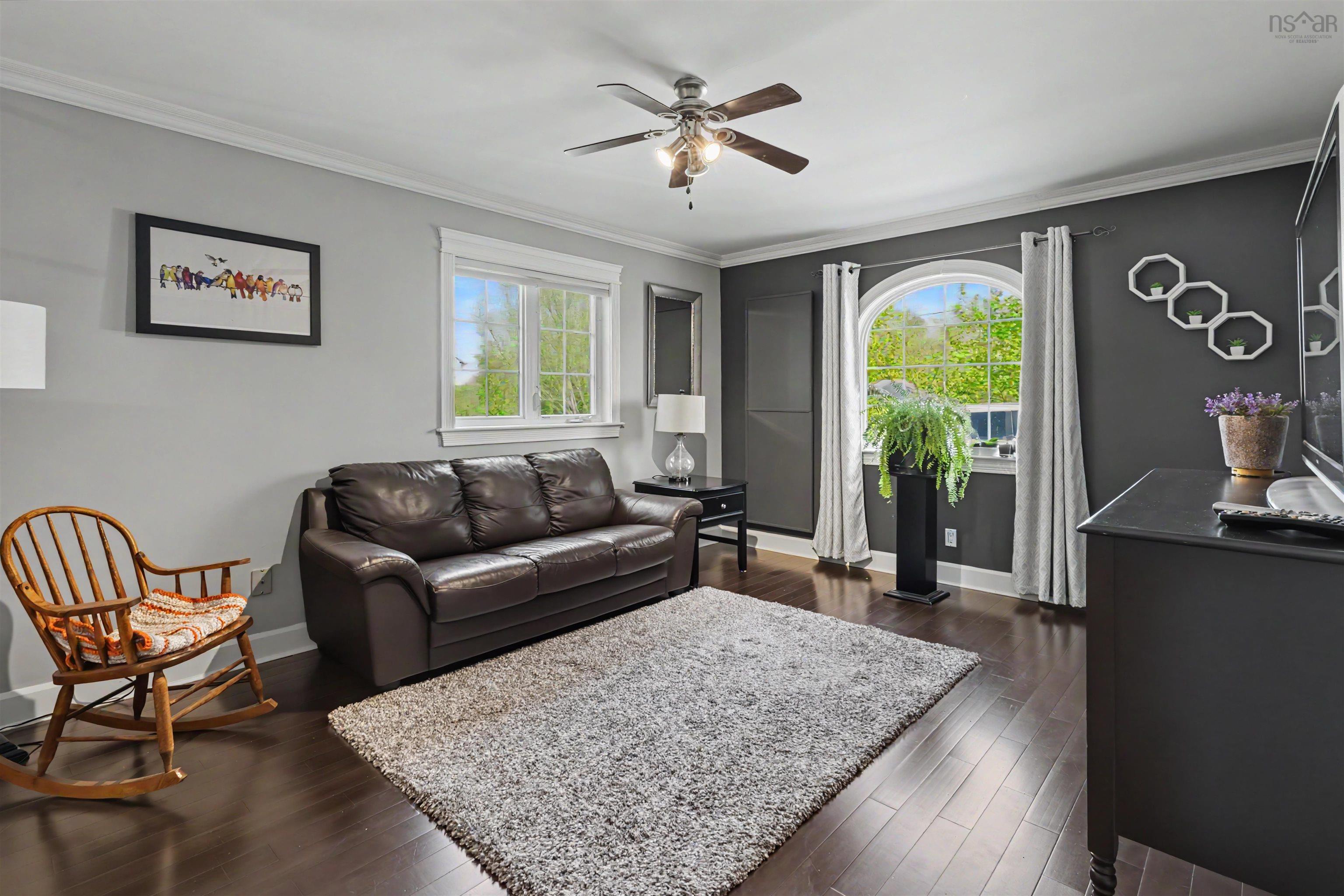 $499,999.00: 48 Waterville Drive, Howie Centre