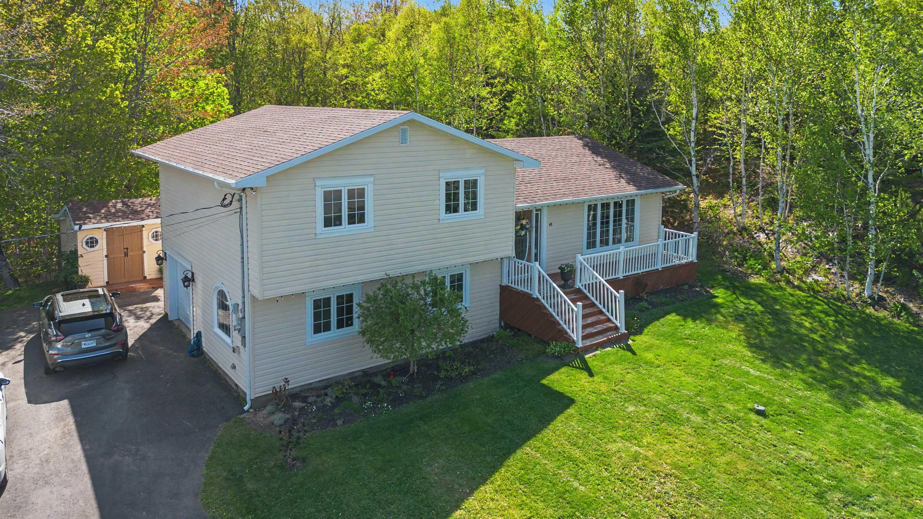 $499,999.00: 48 Waterville Drive, Howie Centre