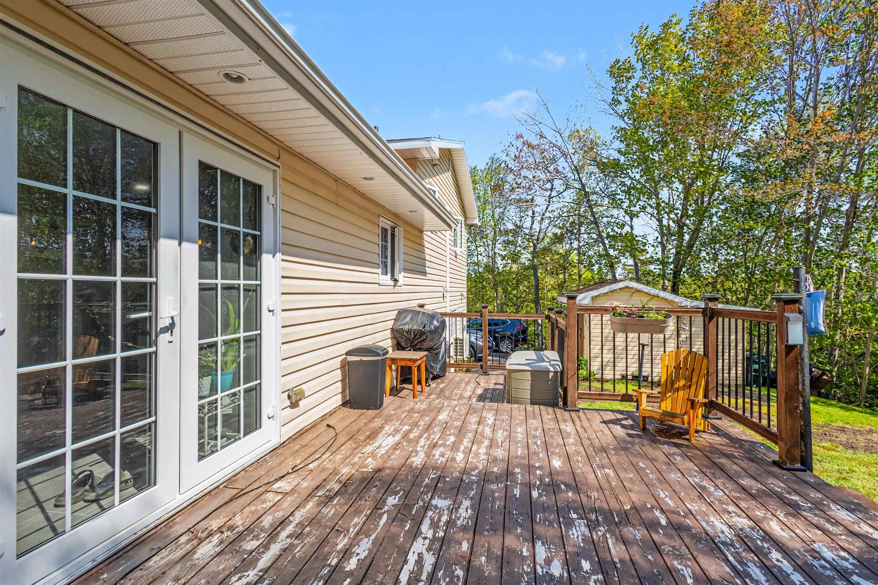 $499,999.00: 48 Waterville Drive, Howie Centre