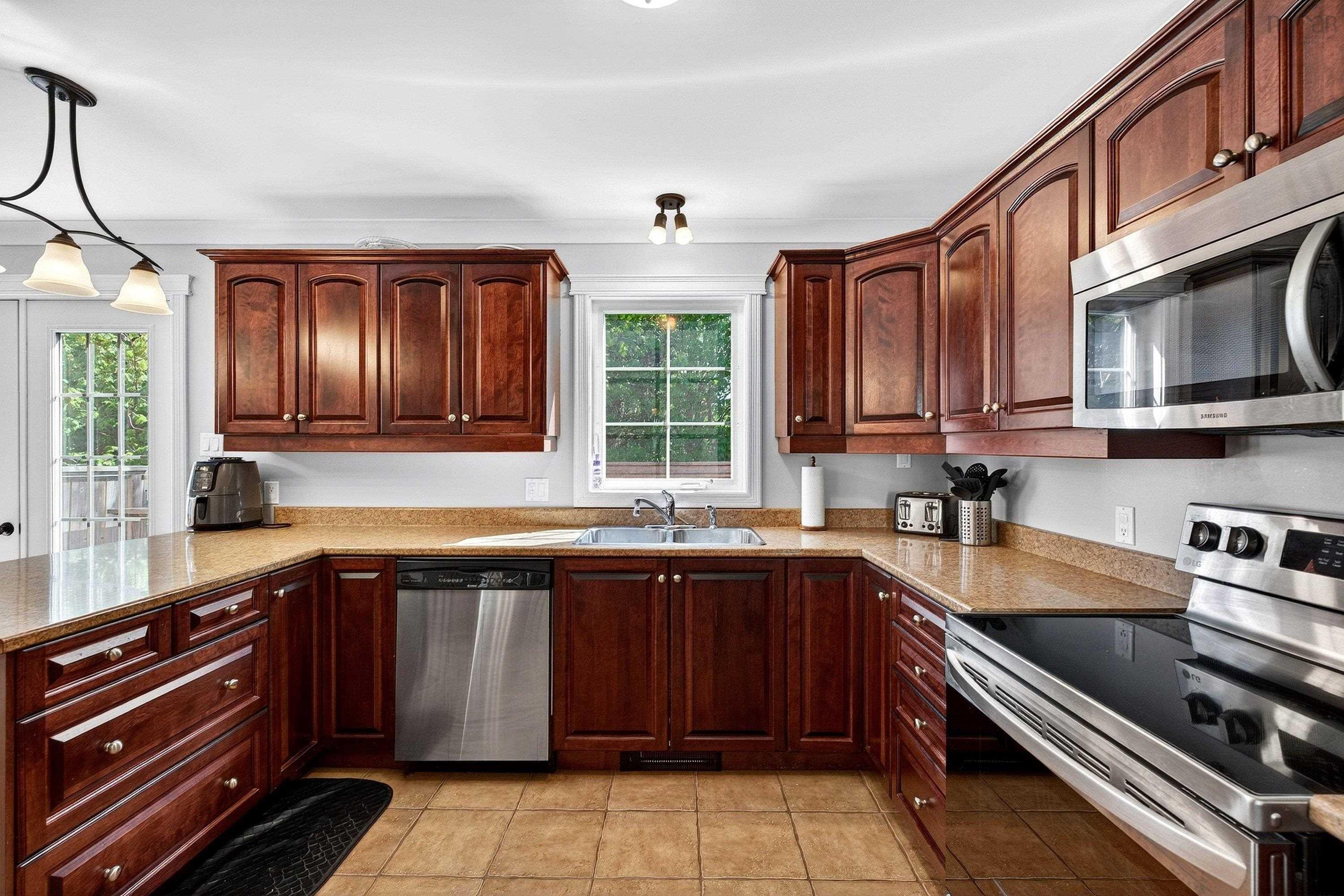 7 Parkview Lane, Dartmouth, NS (MLS 202613732)
