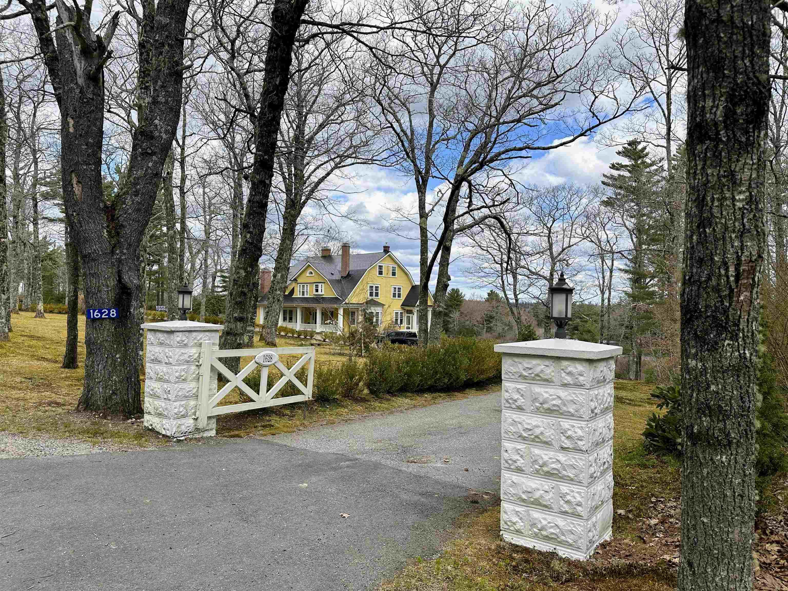 $1,850,000.00: 1628 Upper Clyde Road, Clyde River