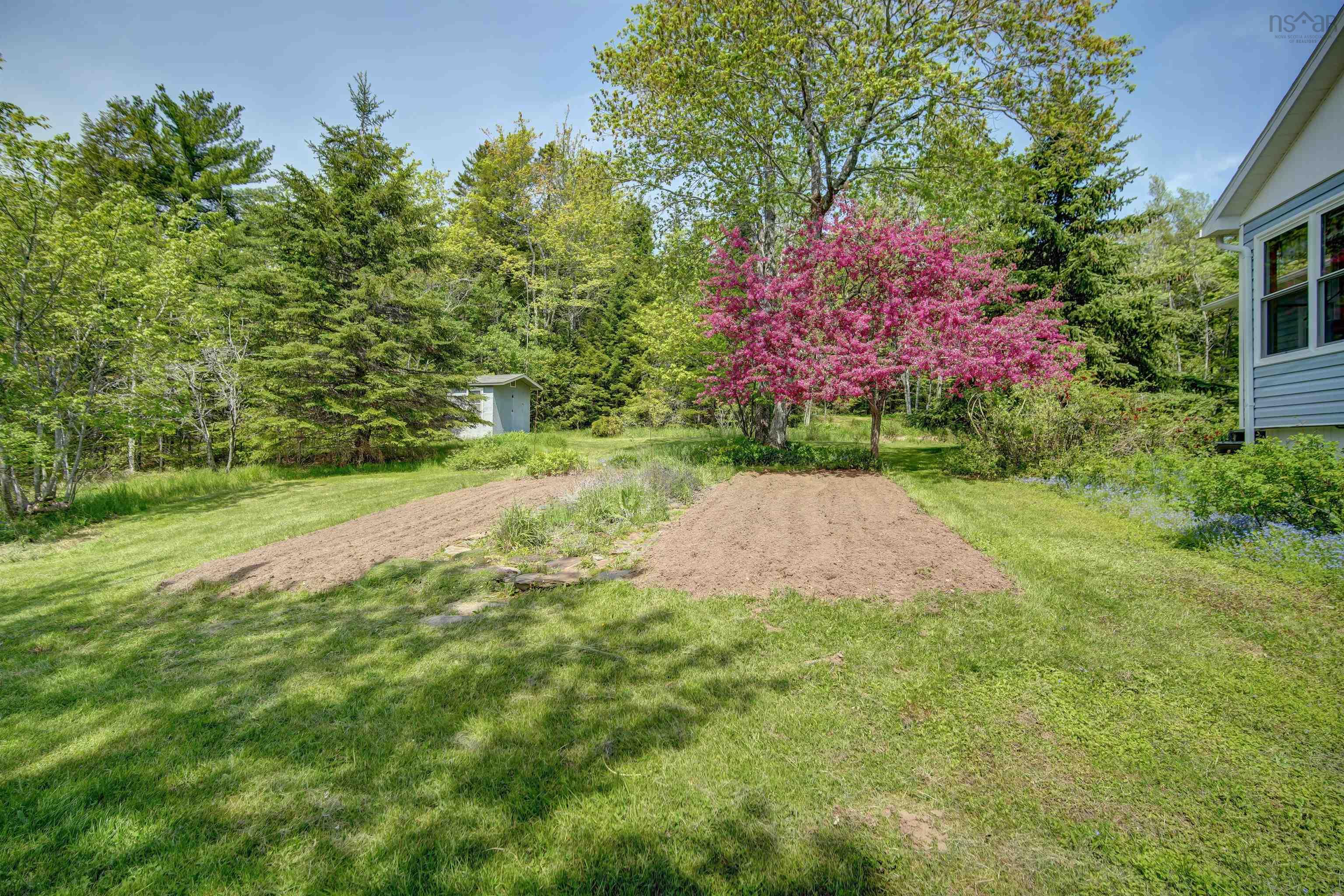 $429,900.00: 99 Gloria Lane, Carrolls Corner