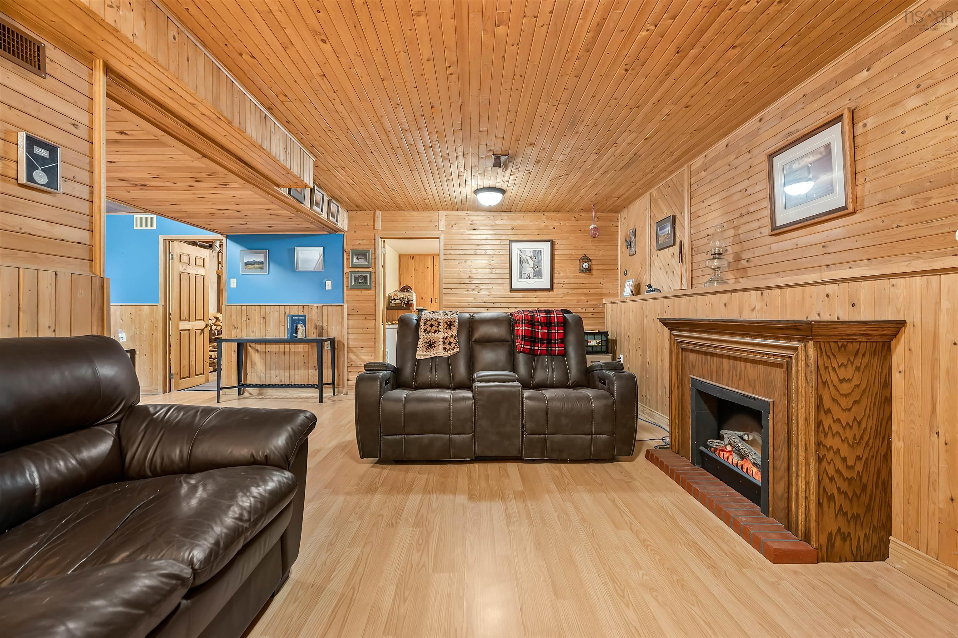 $429,900.00: 99 Gloria Lane, Carrolls Corner
