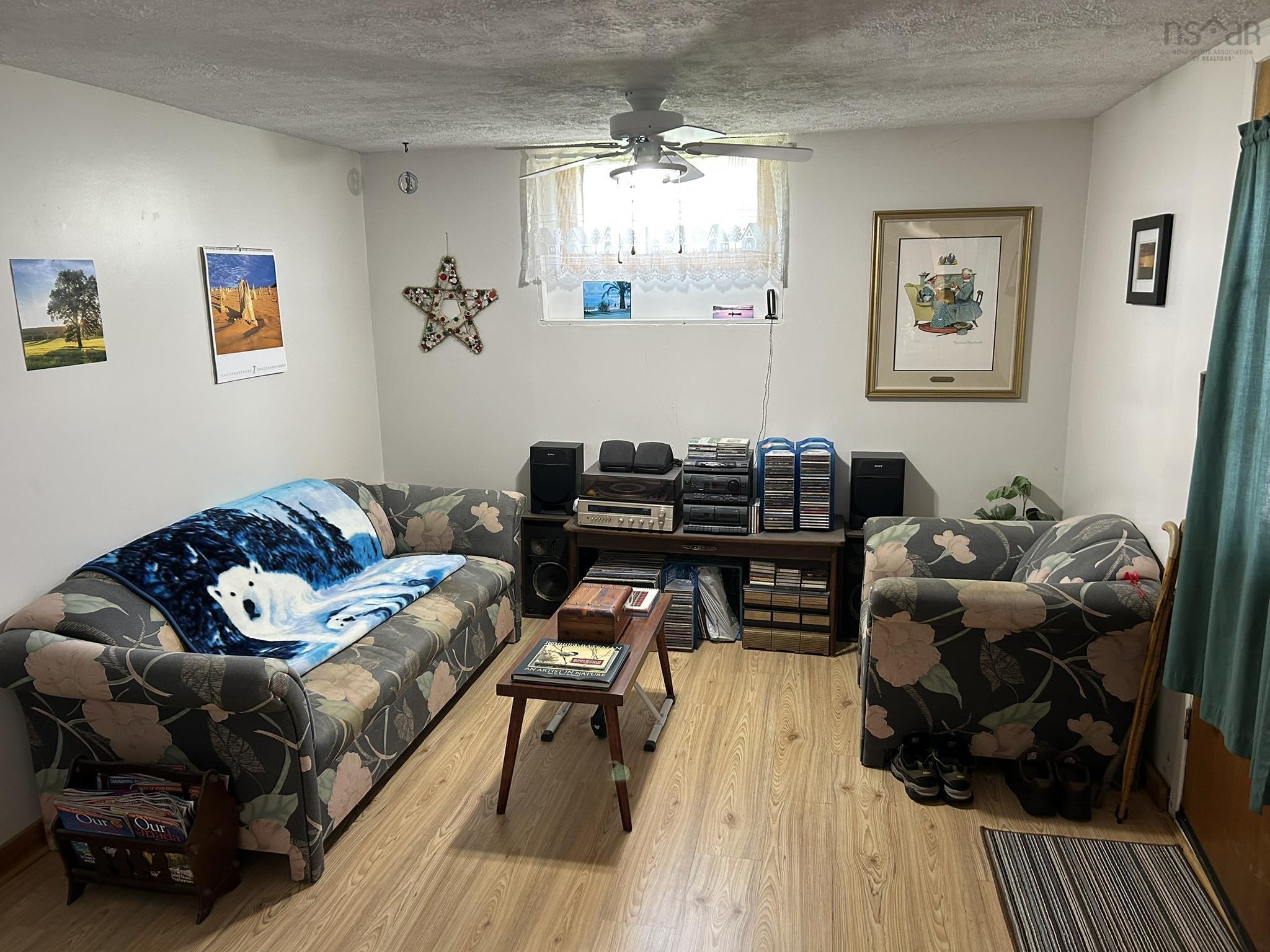 $399,000.00: 146 ABBEY Avenue, Truro