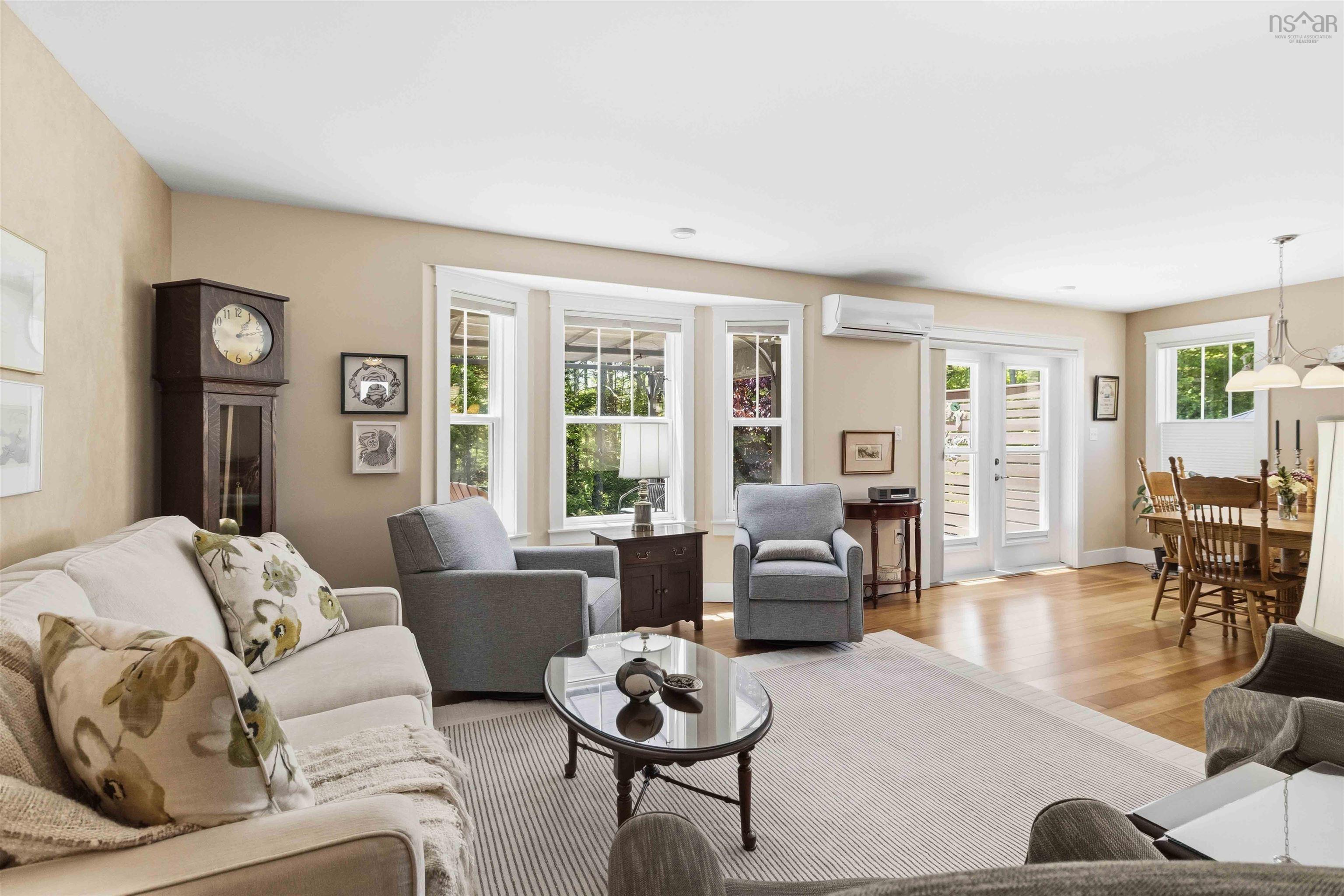 $549,000.00: 32 Roundhouse Drive, Bridgewater