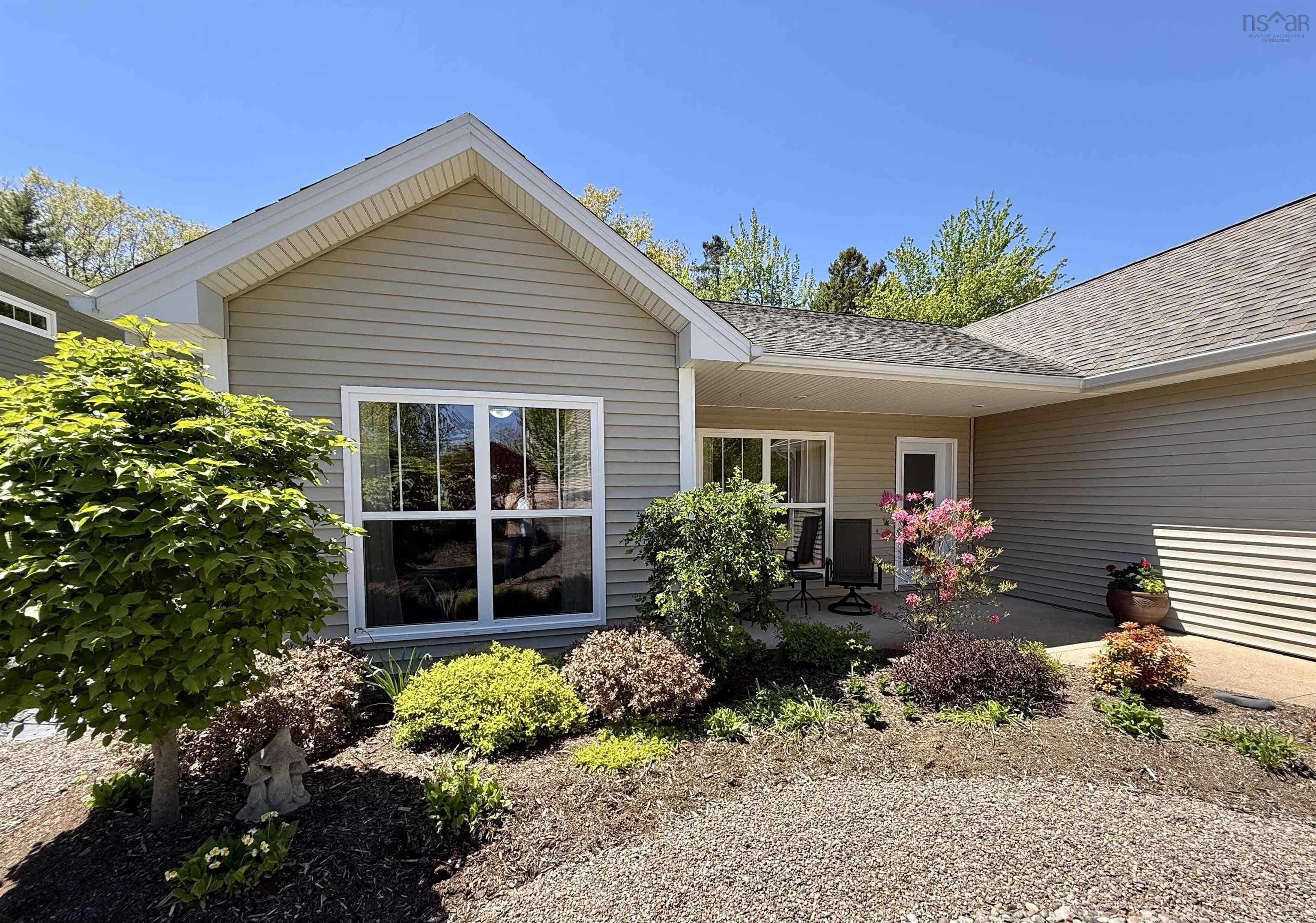 $549,000.00: 32 Roundhouse Drive, Bridgewater