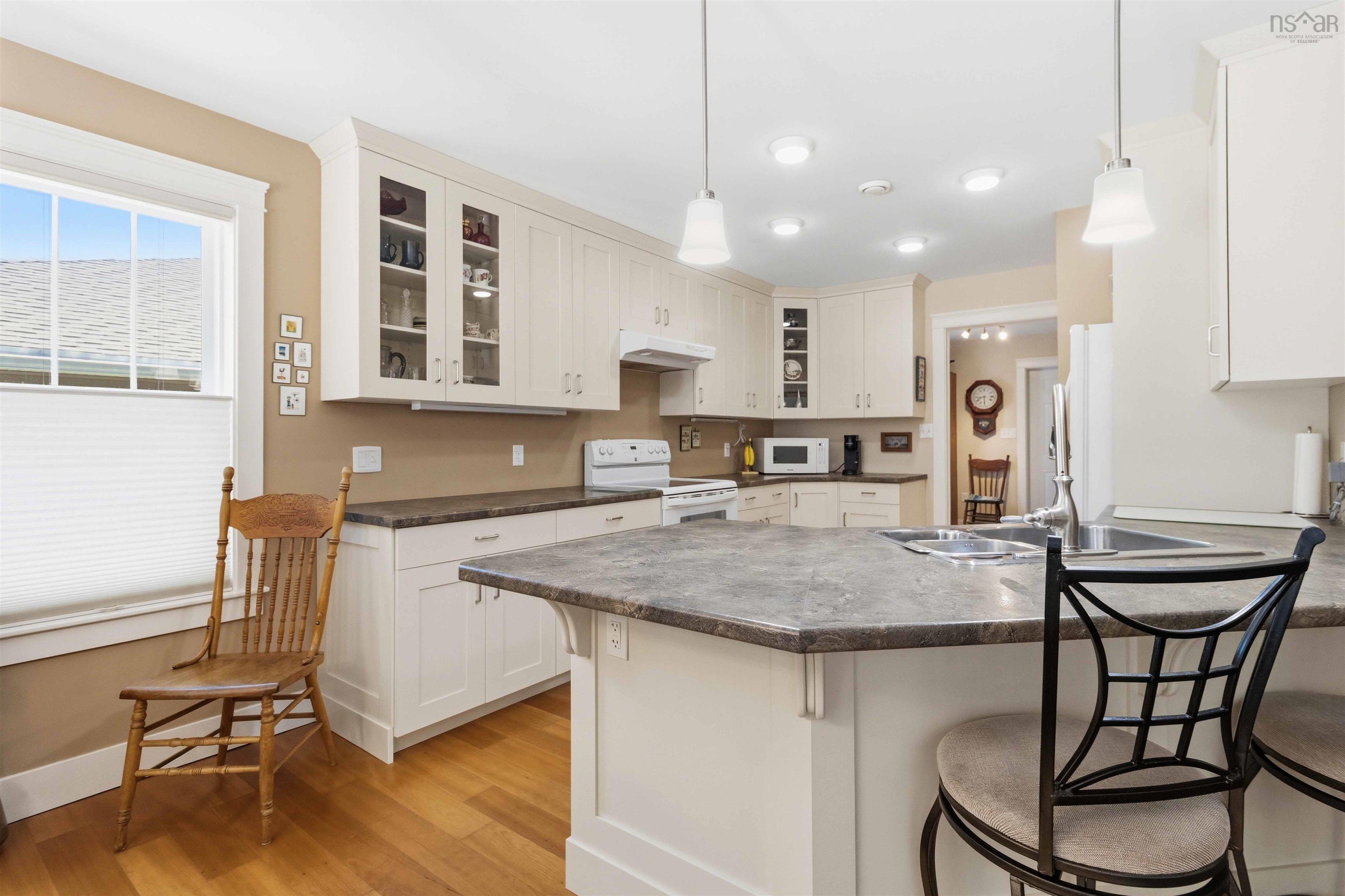 $549,000.00: 32 Roundhouse Drive, Bridgewater