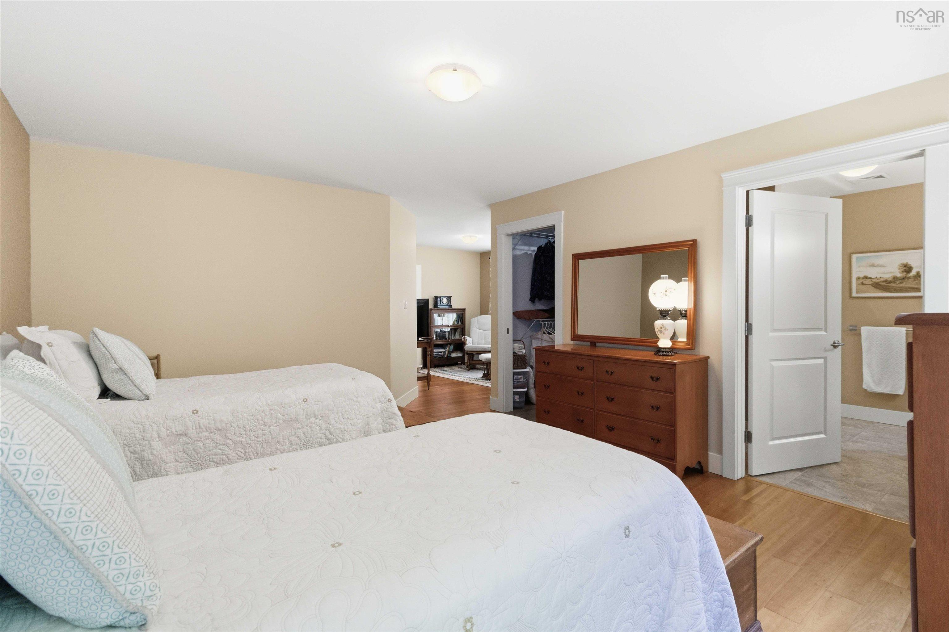 $549,000.00: 32 Roundhouse Drive, Bridgewater