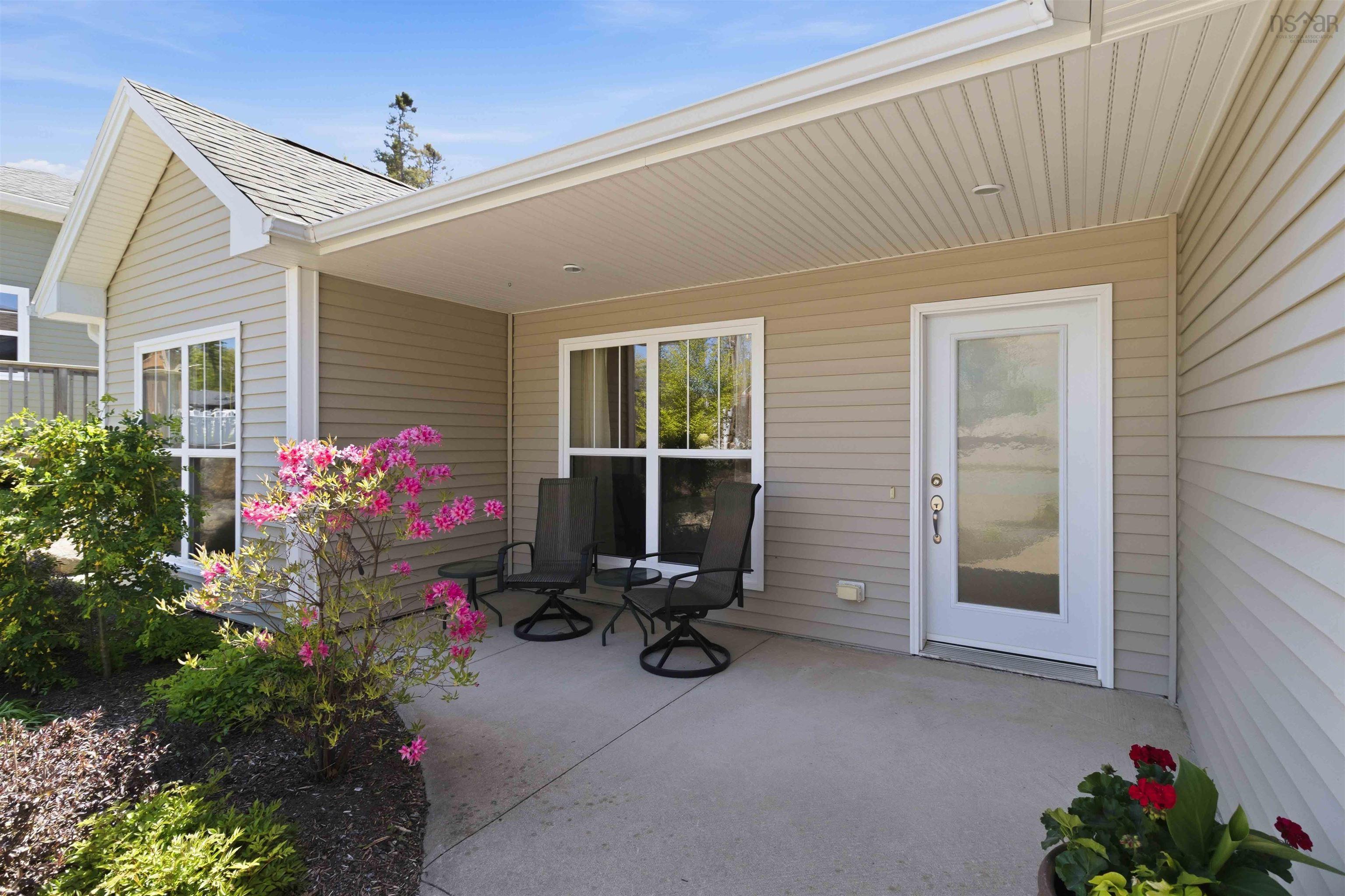 $549,000.00: 32 Roundhouse Drive, Bridgewater