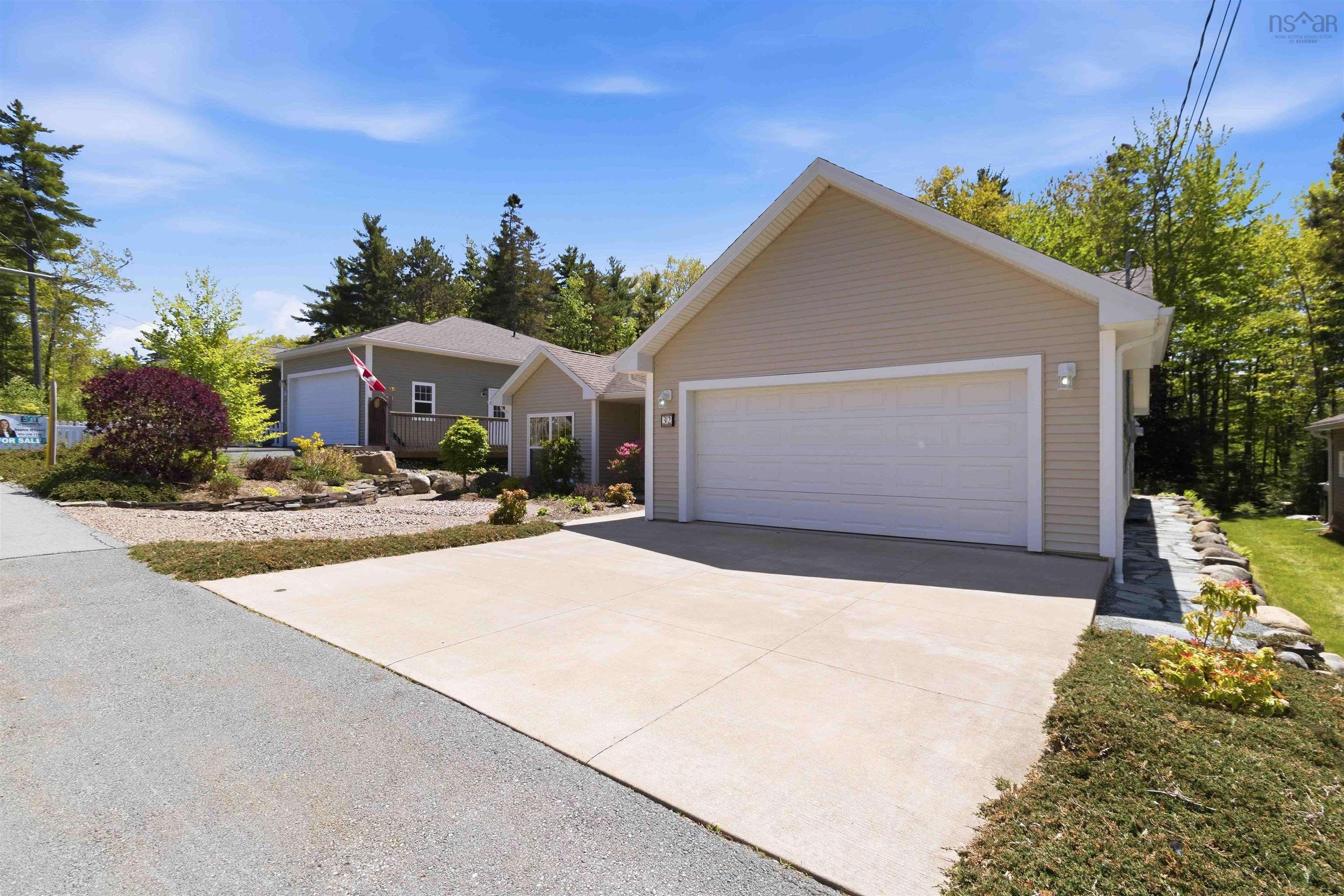 $549,000.00: 32 Roundhouse Drive, Bridgewater