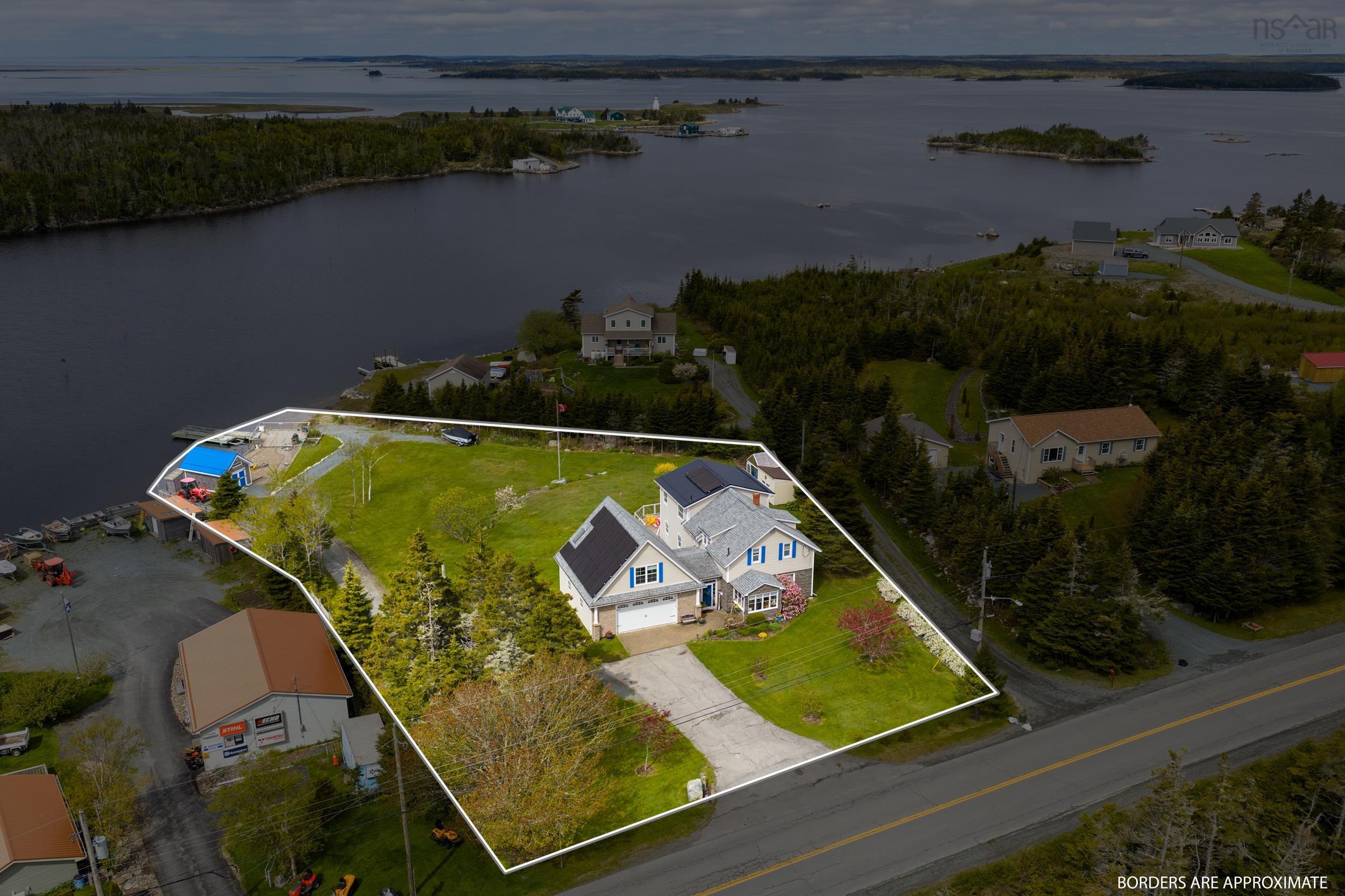 $799,900.00: 2270 Ostrea Lake Rd. Road, Ostrea Lake