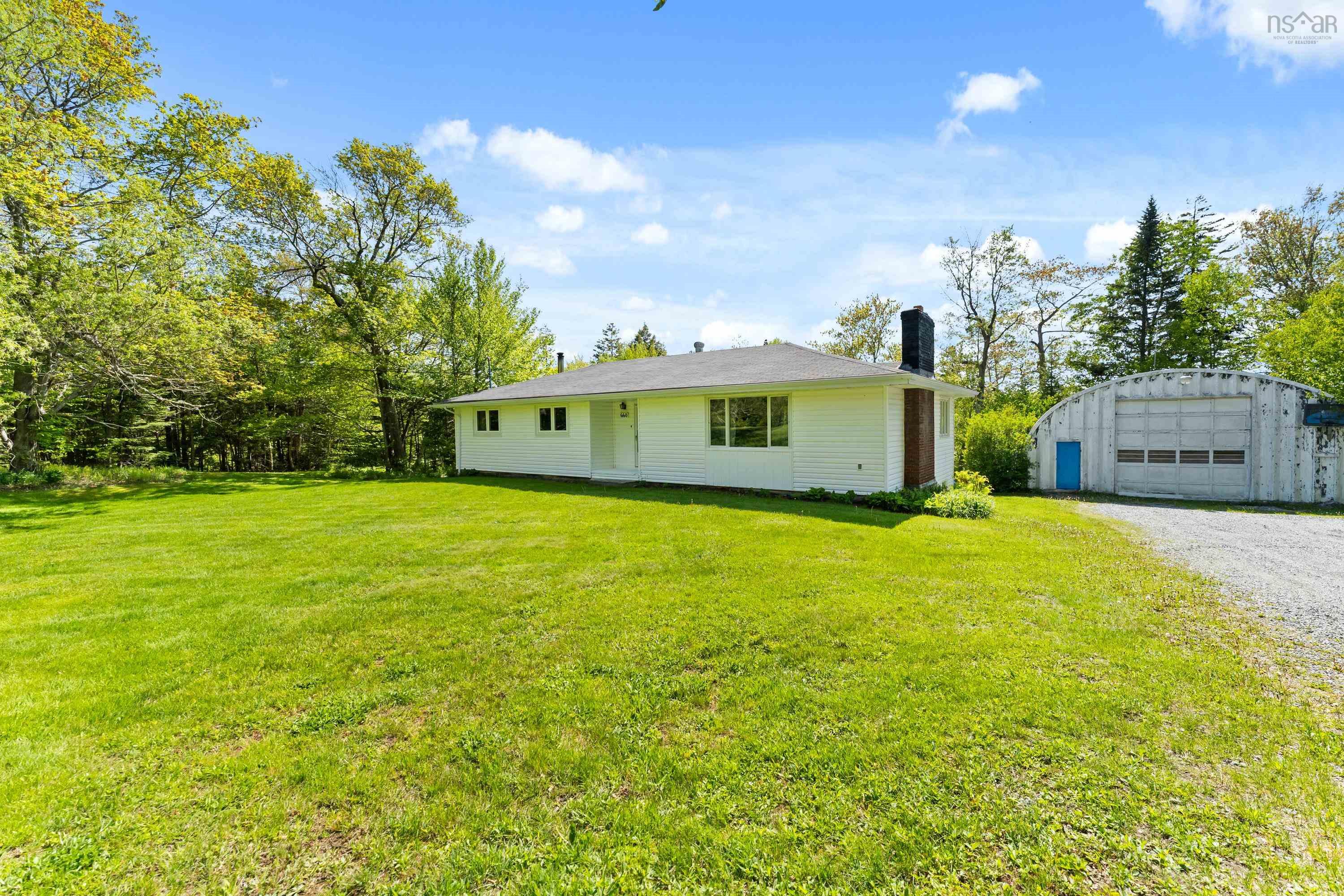 $659,900.00: 660 East Uniacke Road, East Uniacke