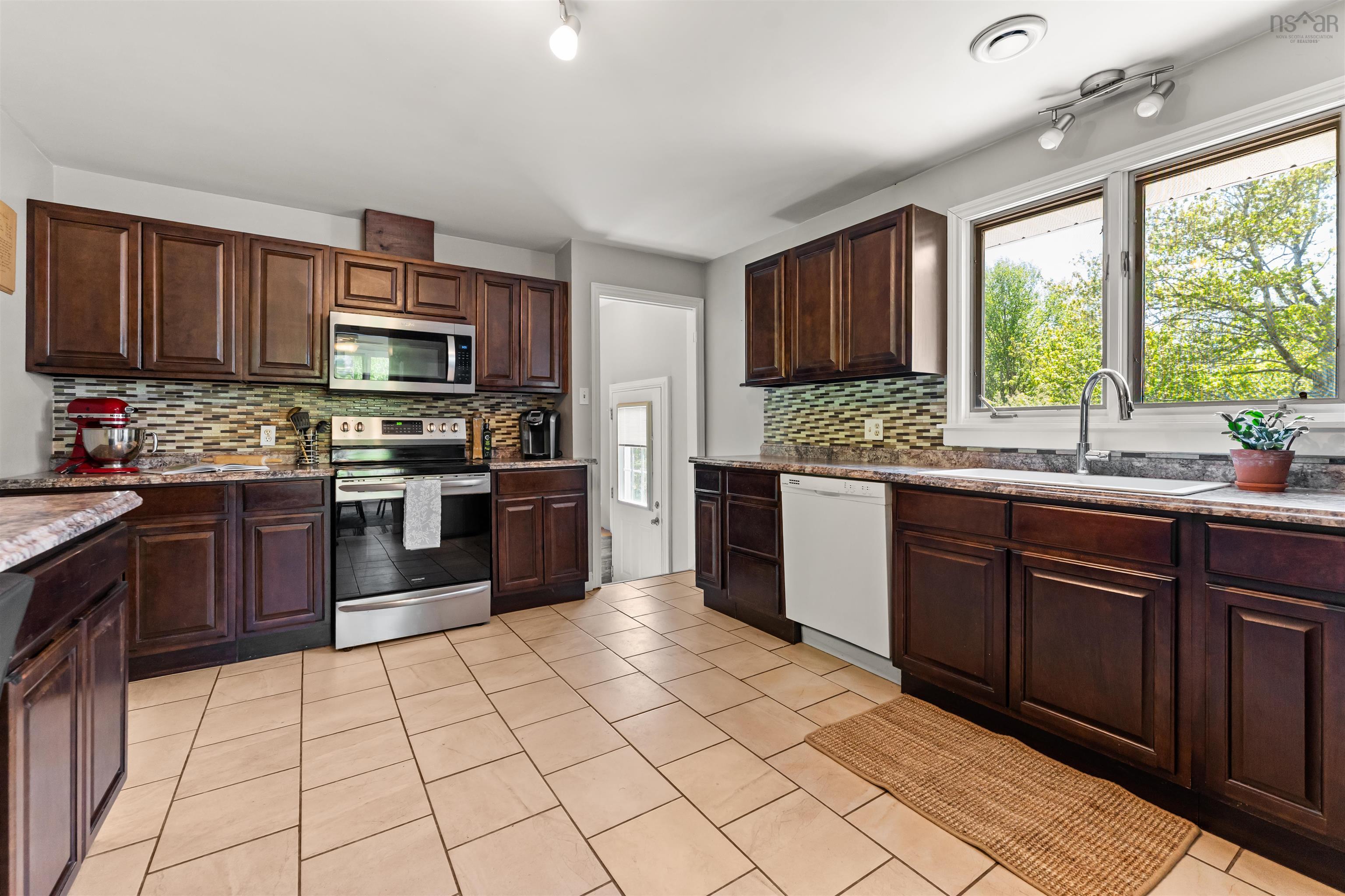 $659,900.00: 660 East Uniacke Road, East Uniacke
