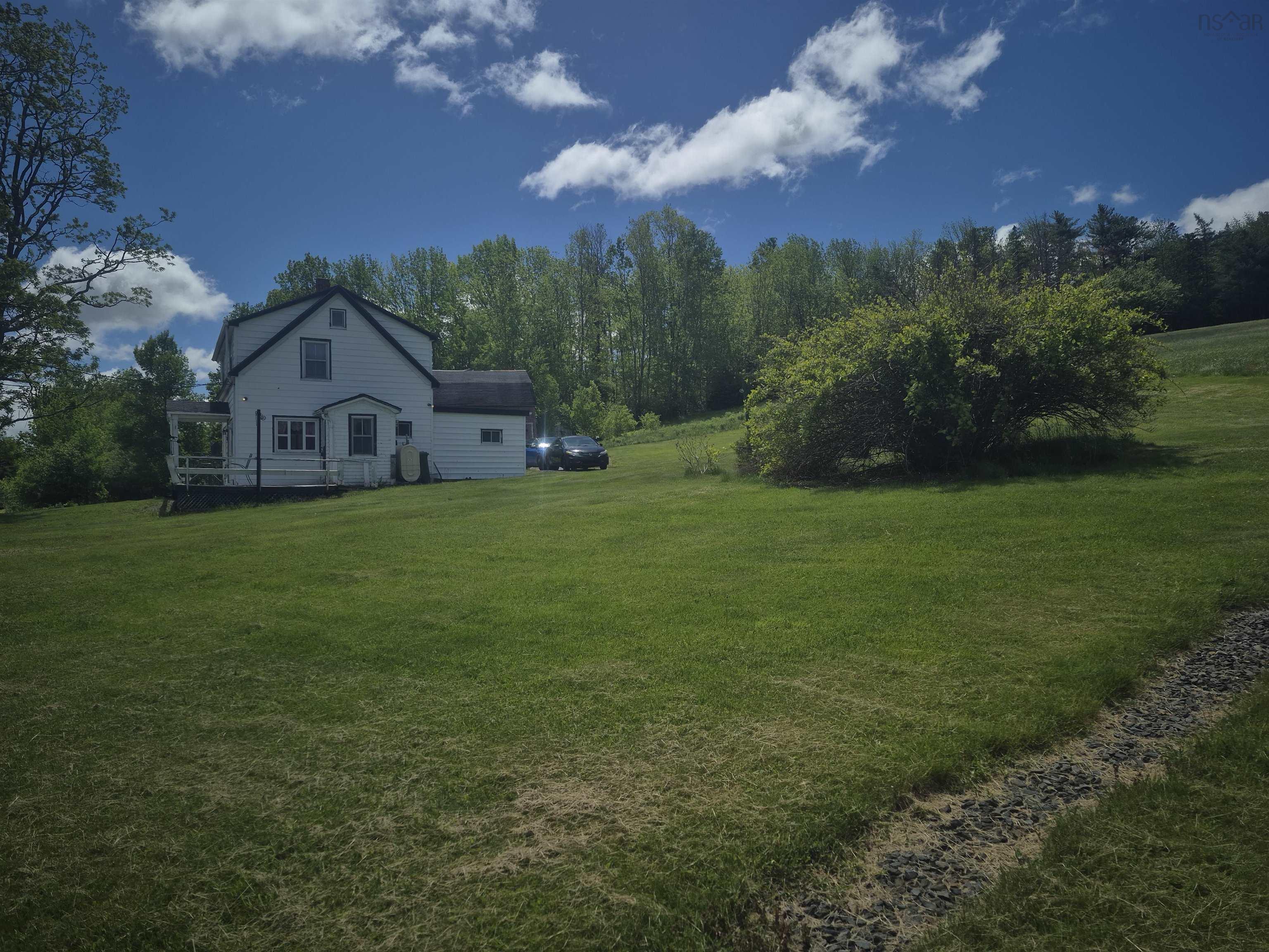 $249,999.00: 2953 Cornwall Road, Upper New Cornwall
