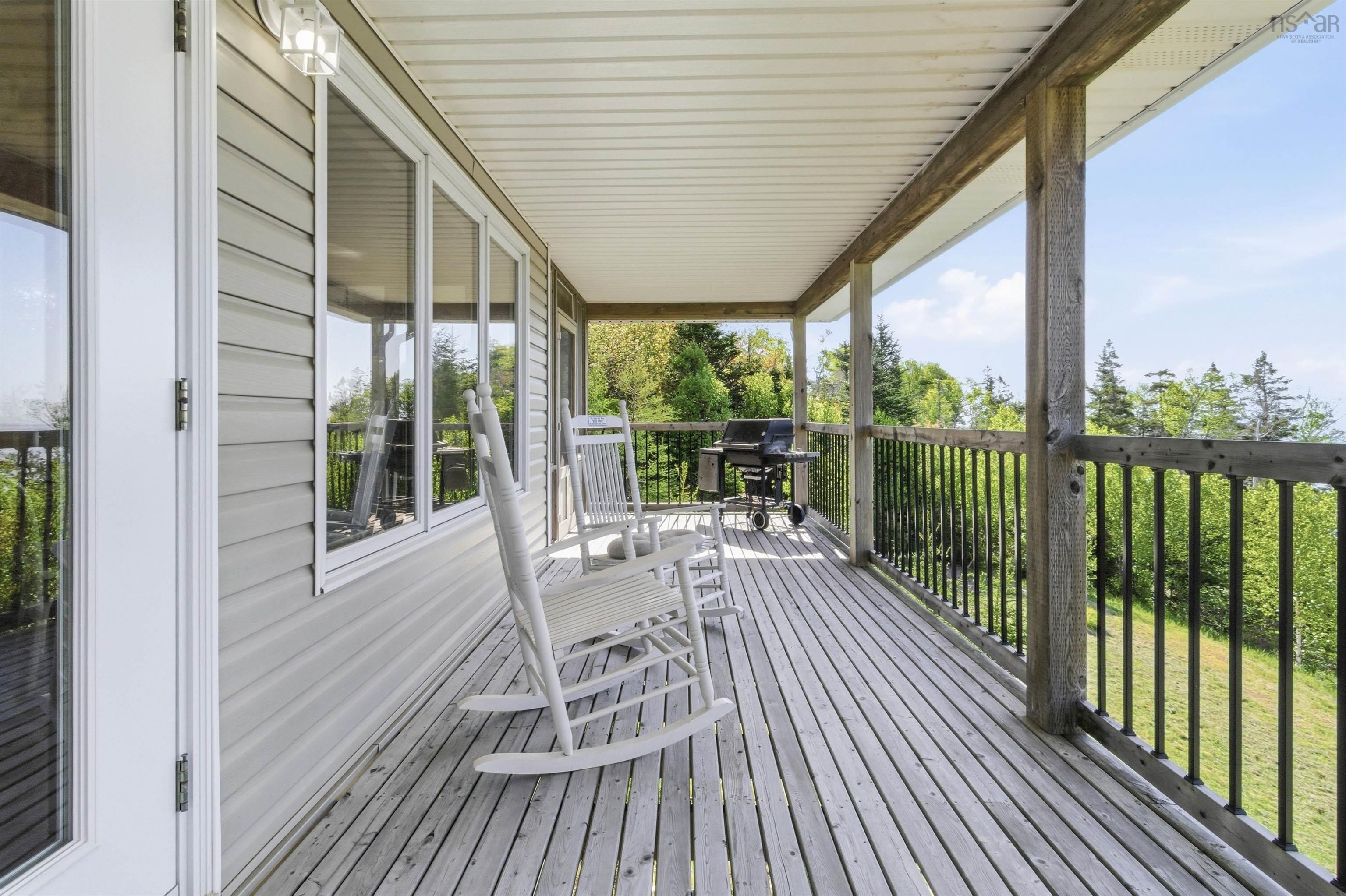 $369,000.00: 1698 West Bay Road, West Bay