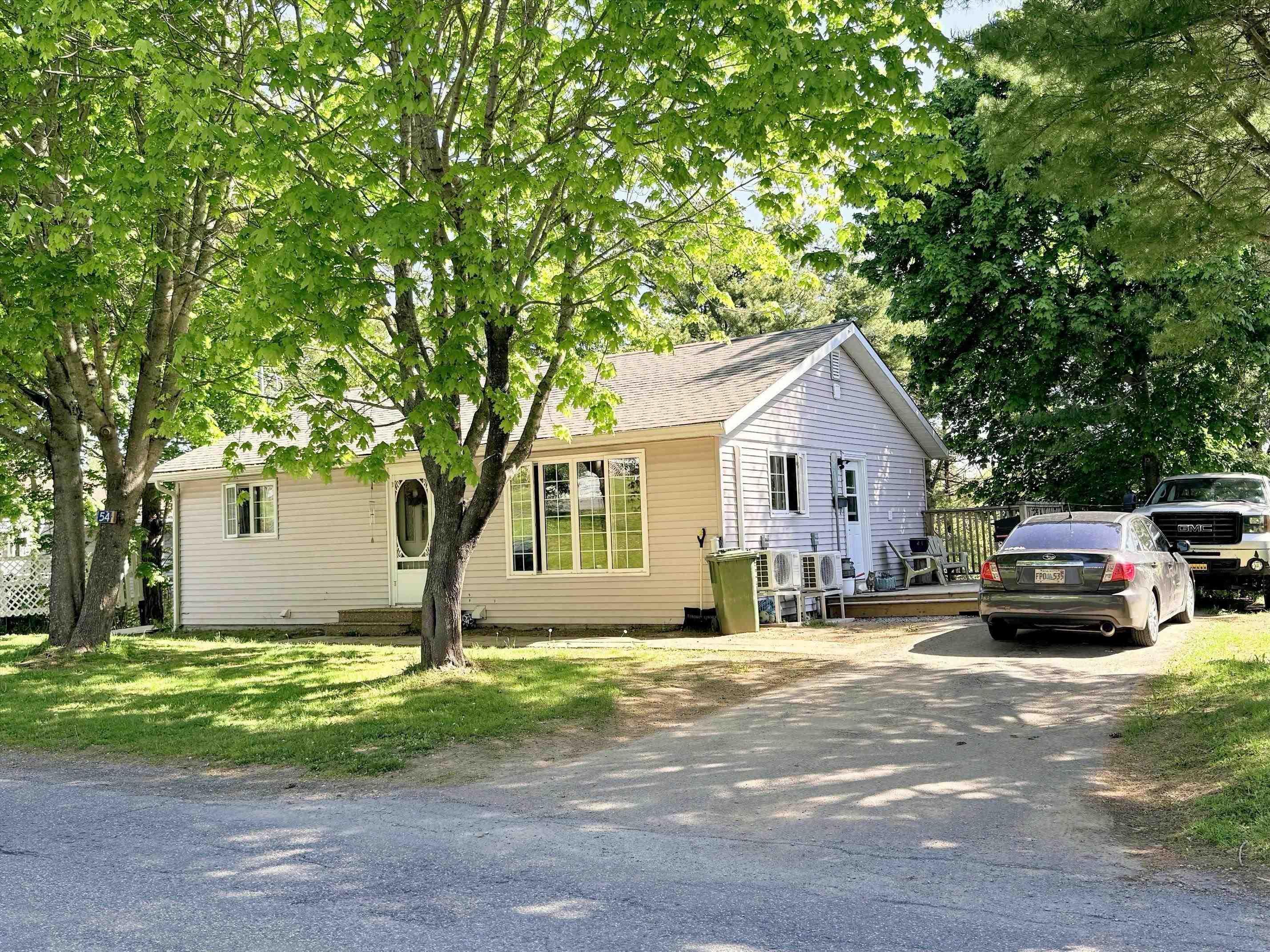 $464,900.00: 54 Maple Avenue, Lunenburg