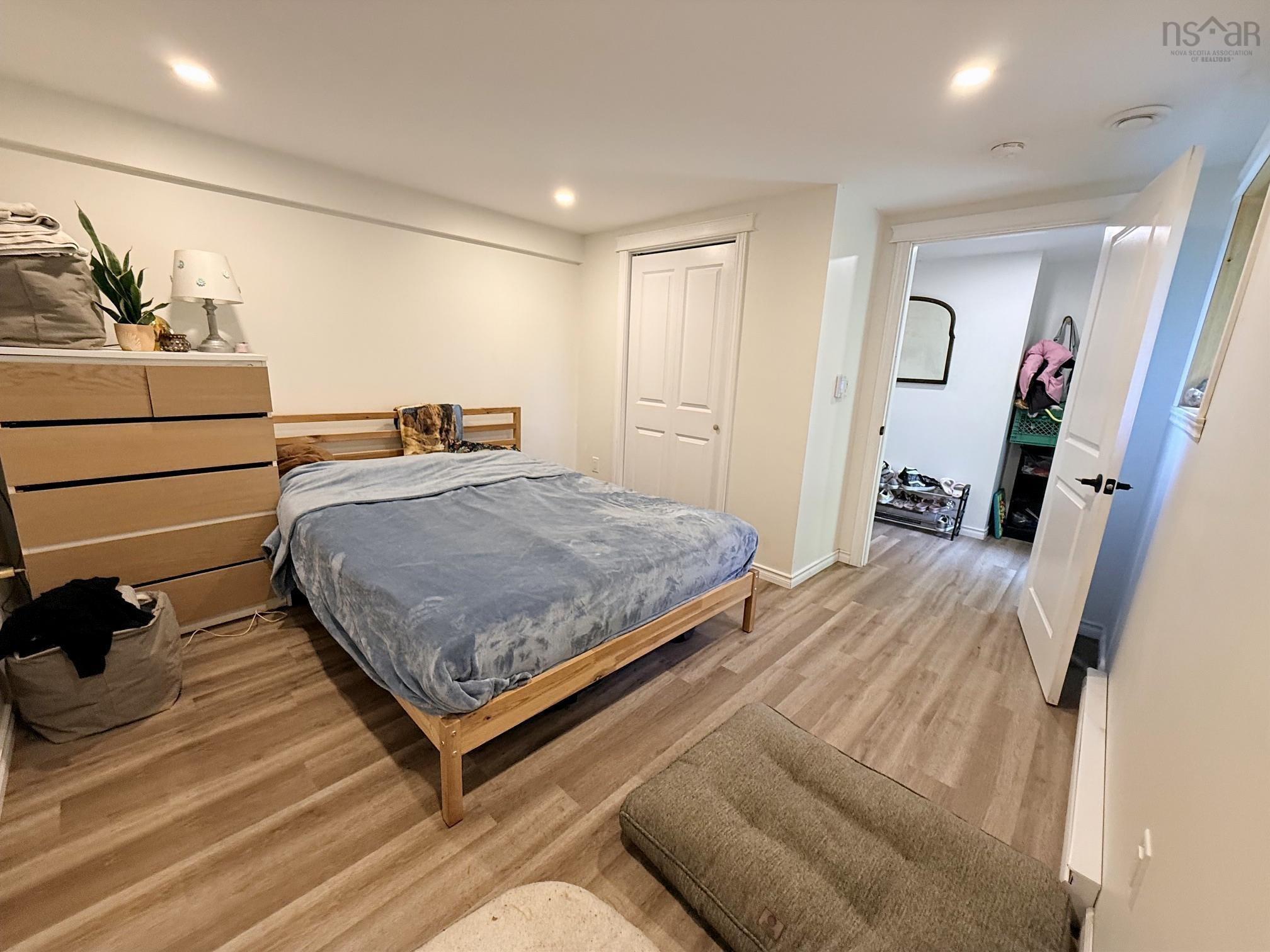 $464,900.00: 54 Maple Avenue, Lunenburg