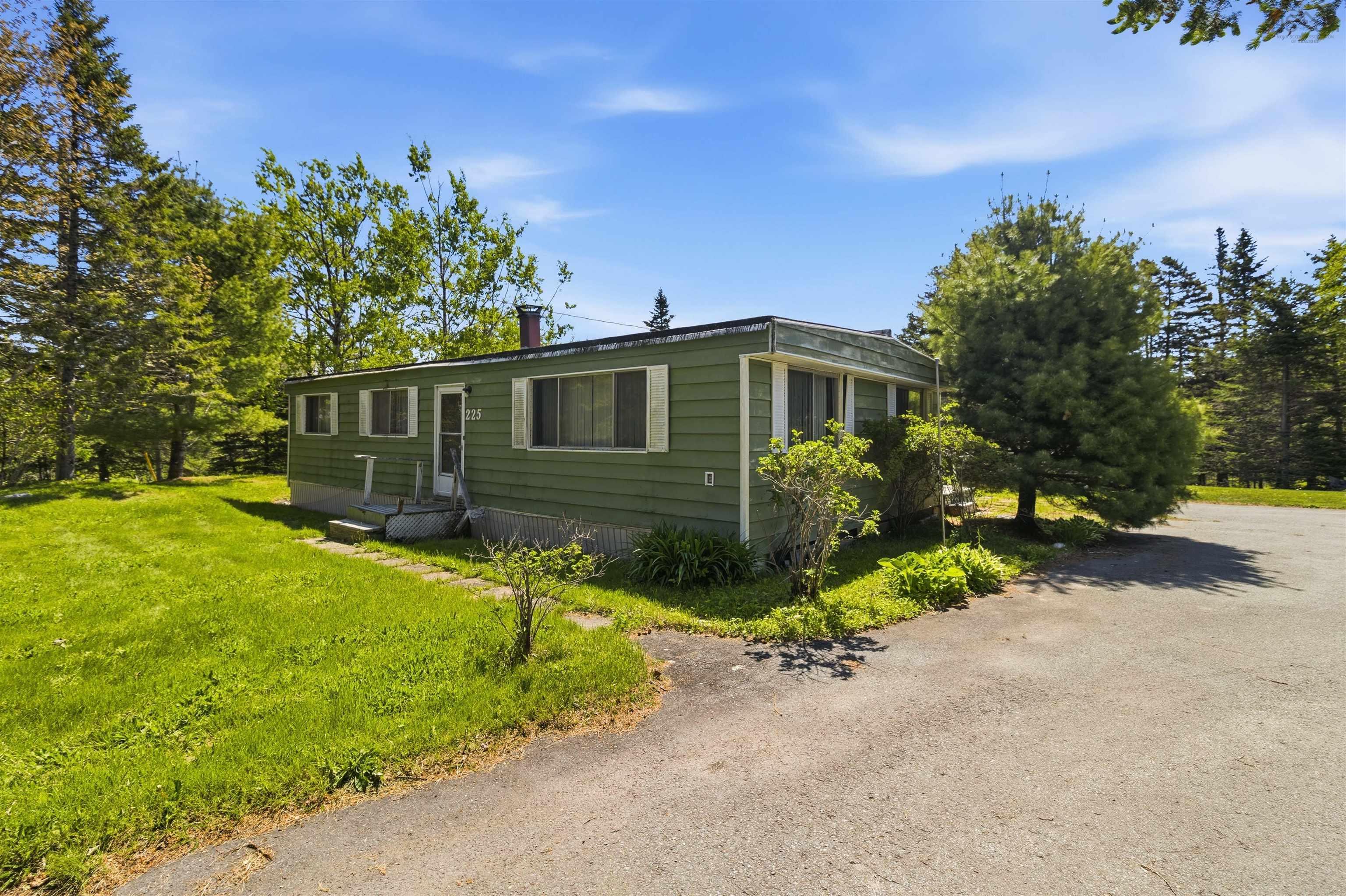 $220,000.00: 225 South Uniacke Road, South Uniacke