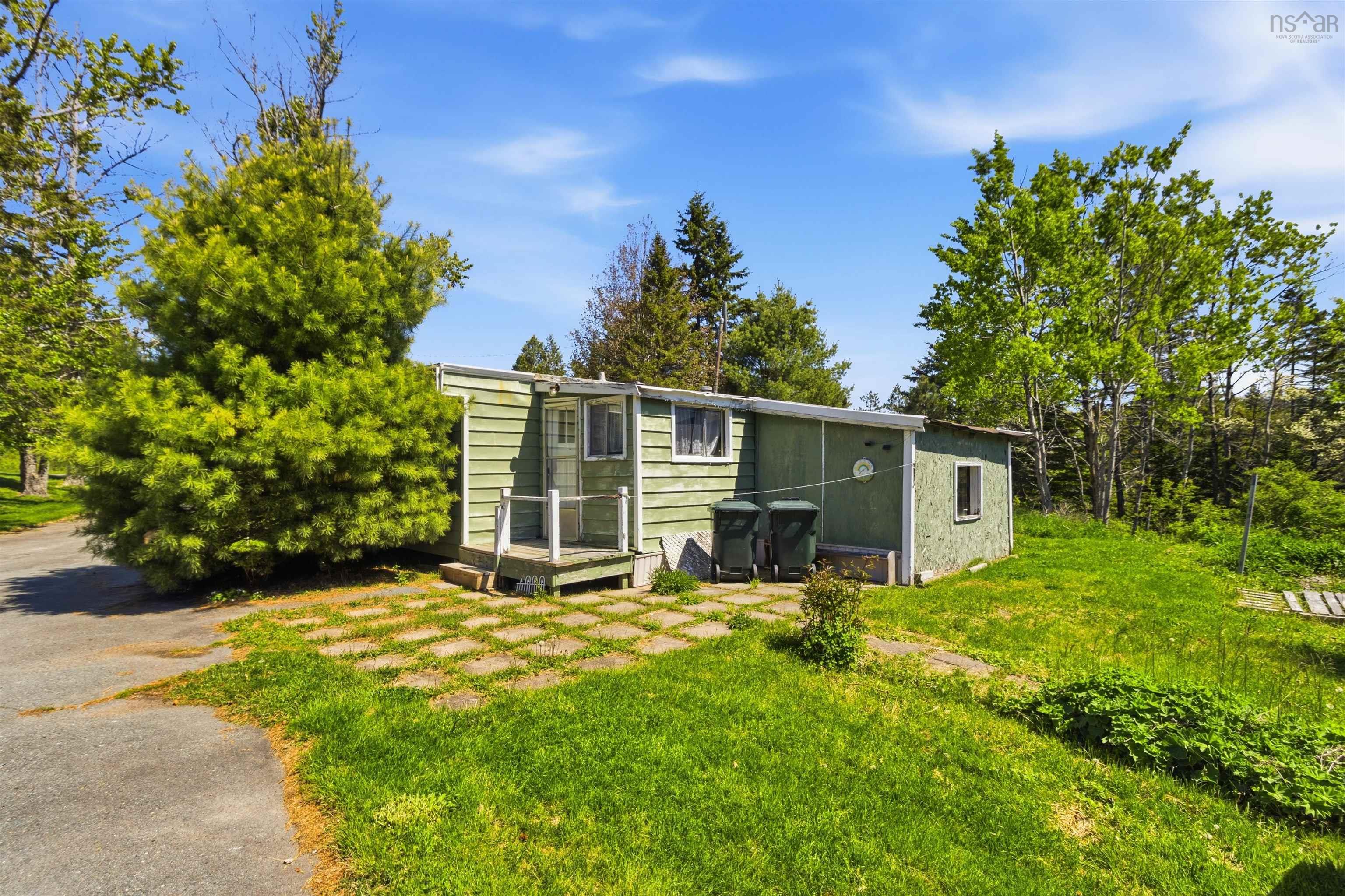 $220,000.00: 225 South Uniacke Road, South Uniacke