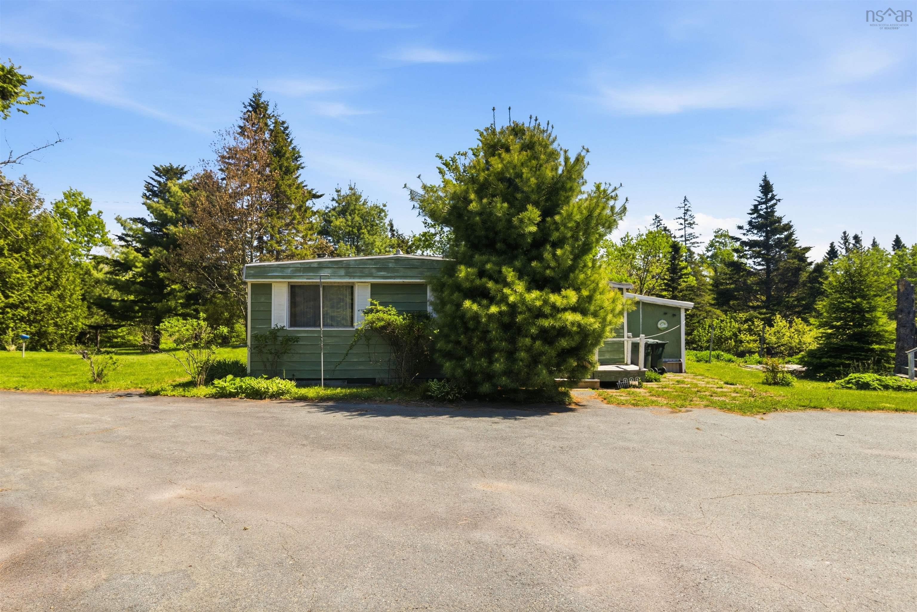 $220,000.00: 225 South Uniacke Road, South Uniacke