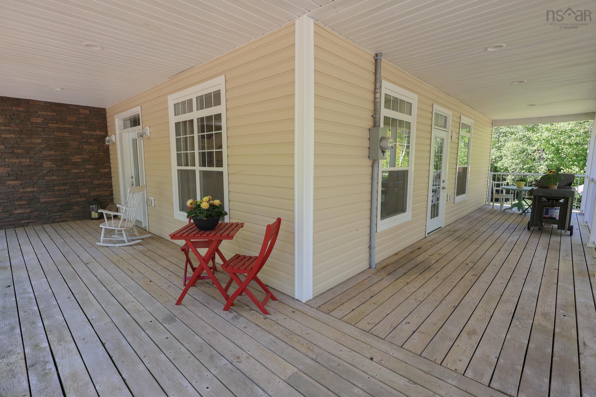 $749,900.00: 82 Lazy River Road, Conquerall Mills