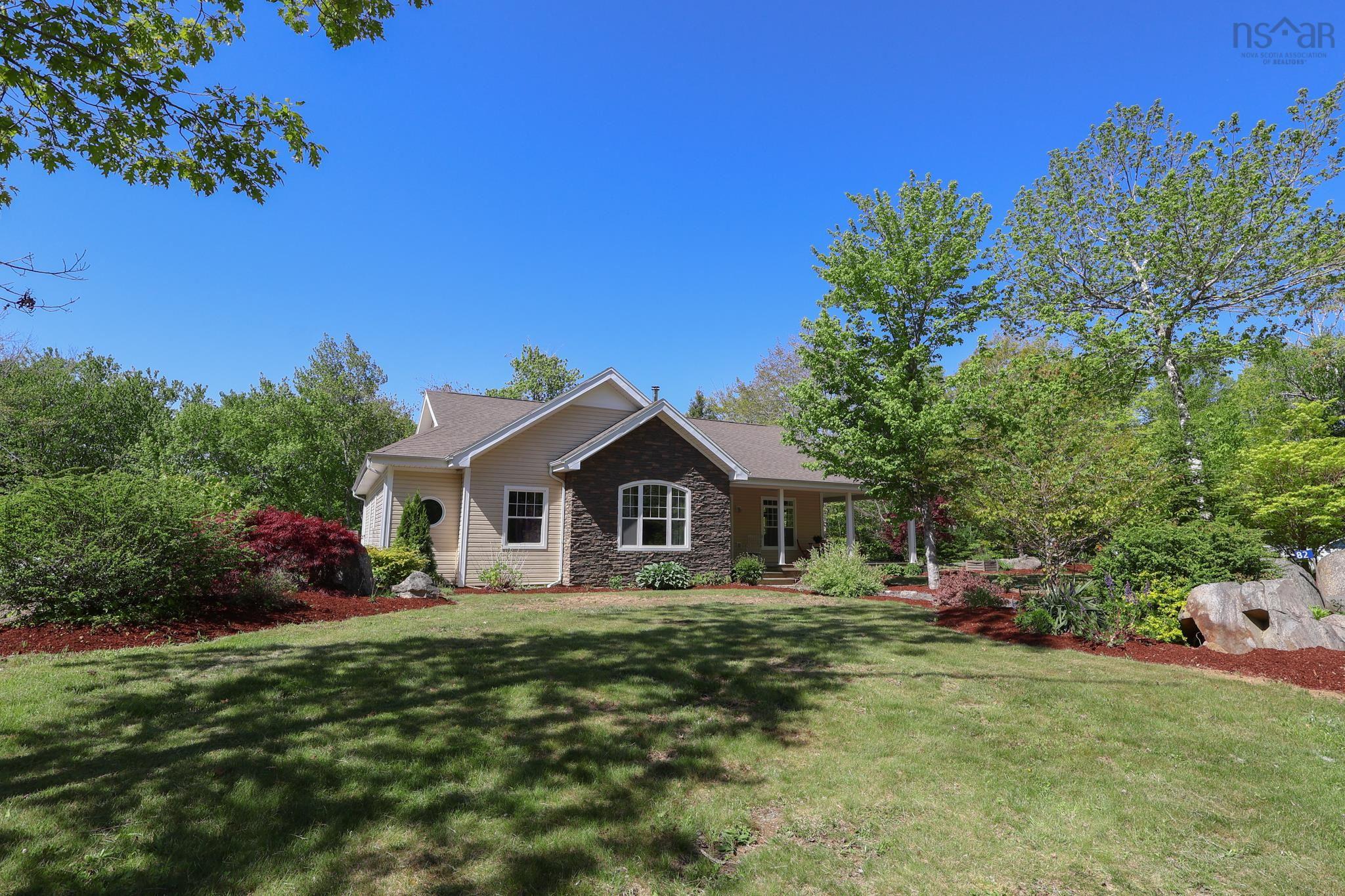 $749,900.00: 82 Lazy River Road, Conquerall Mills